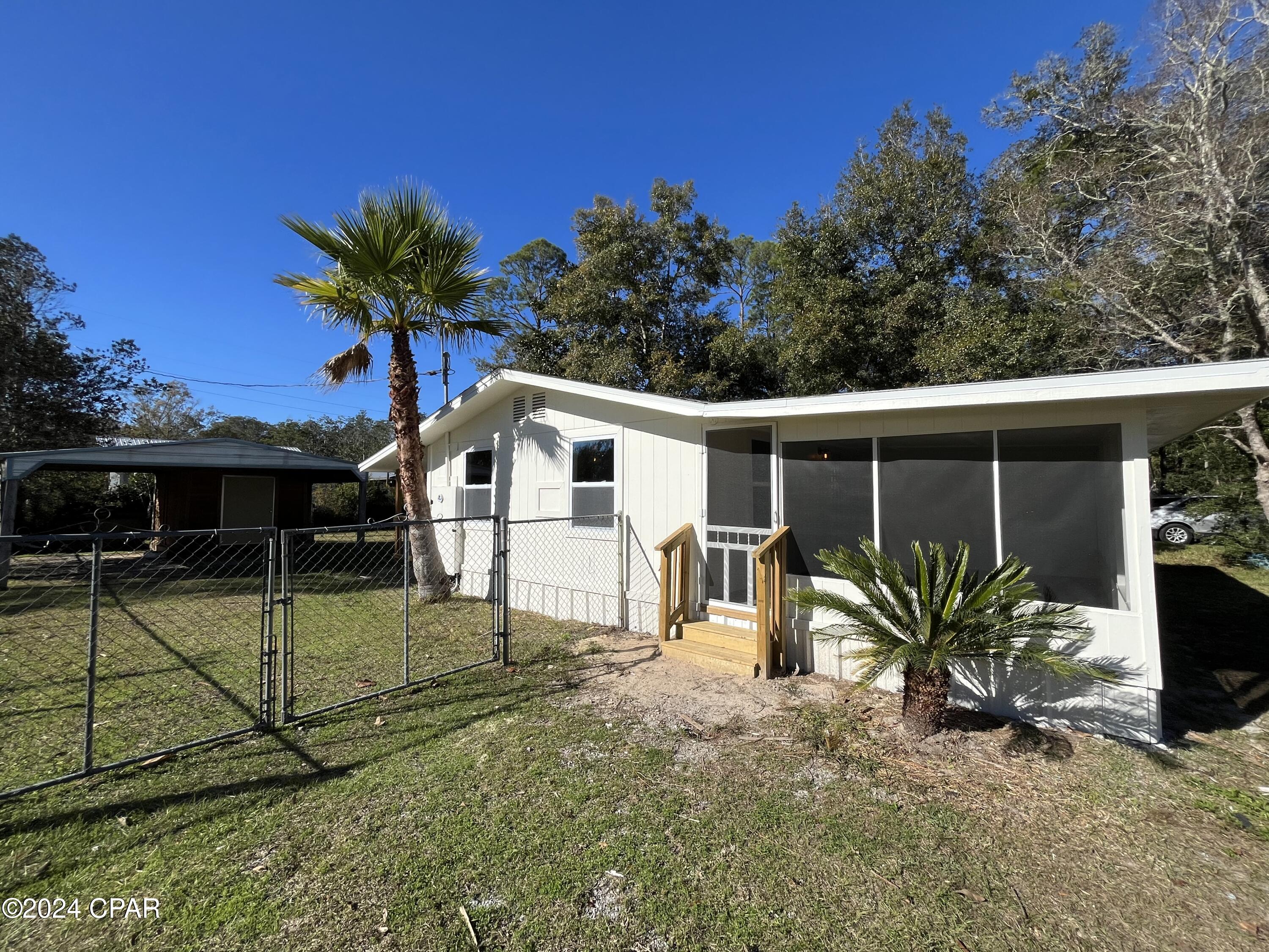 239 S Deer Avenue Avenue, Wewahitchka, Florida image 3