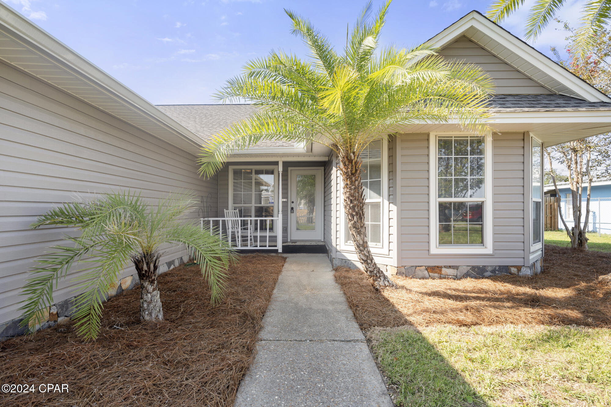 Details for 3702 Shoreline Circle, Panama City, FL 32405