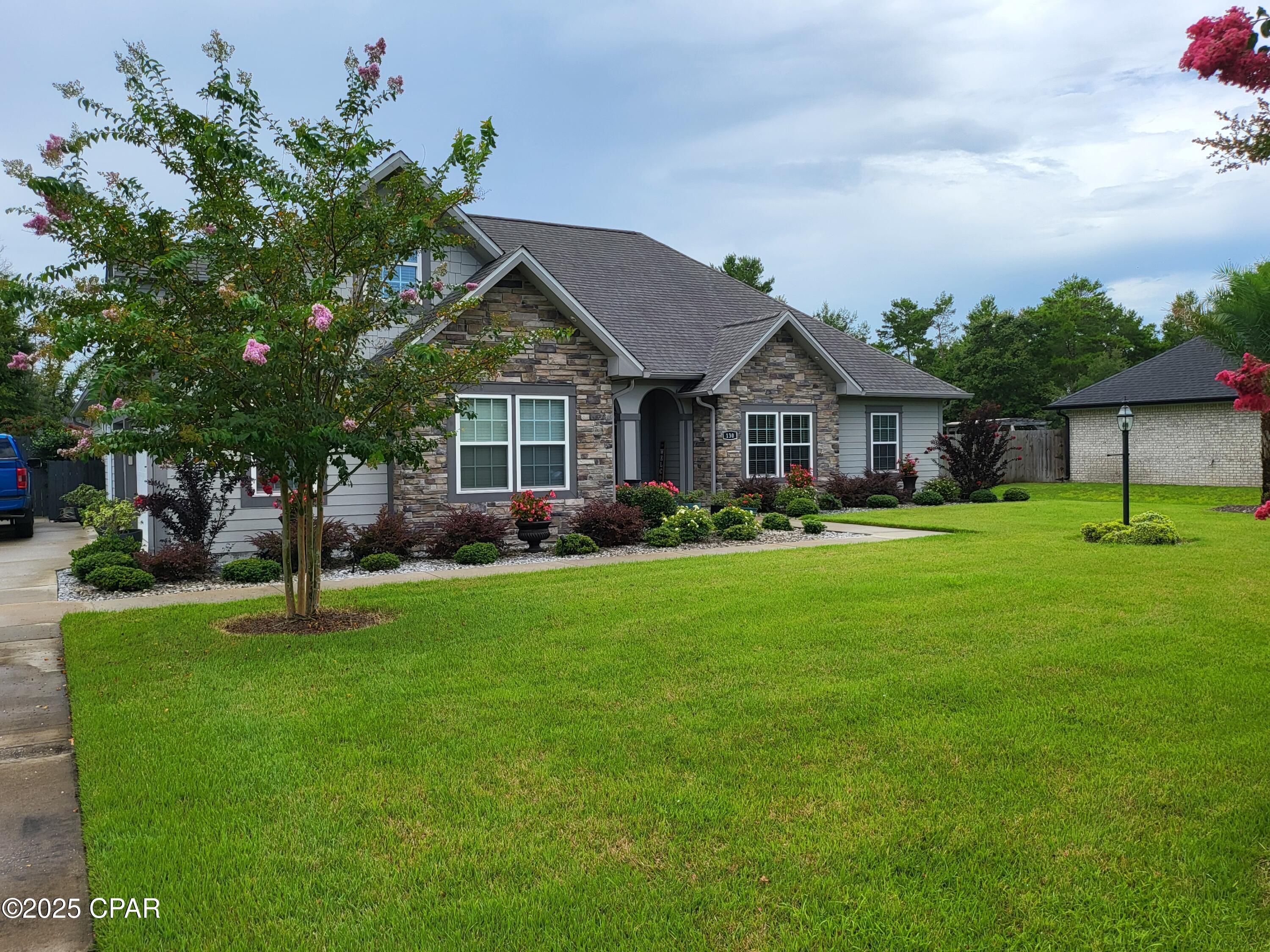 Image 4 For 130 Lake Merial Boulevard