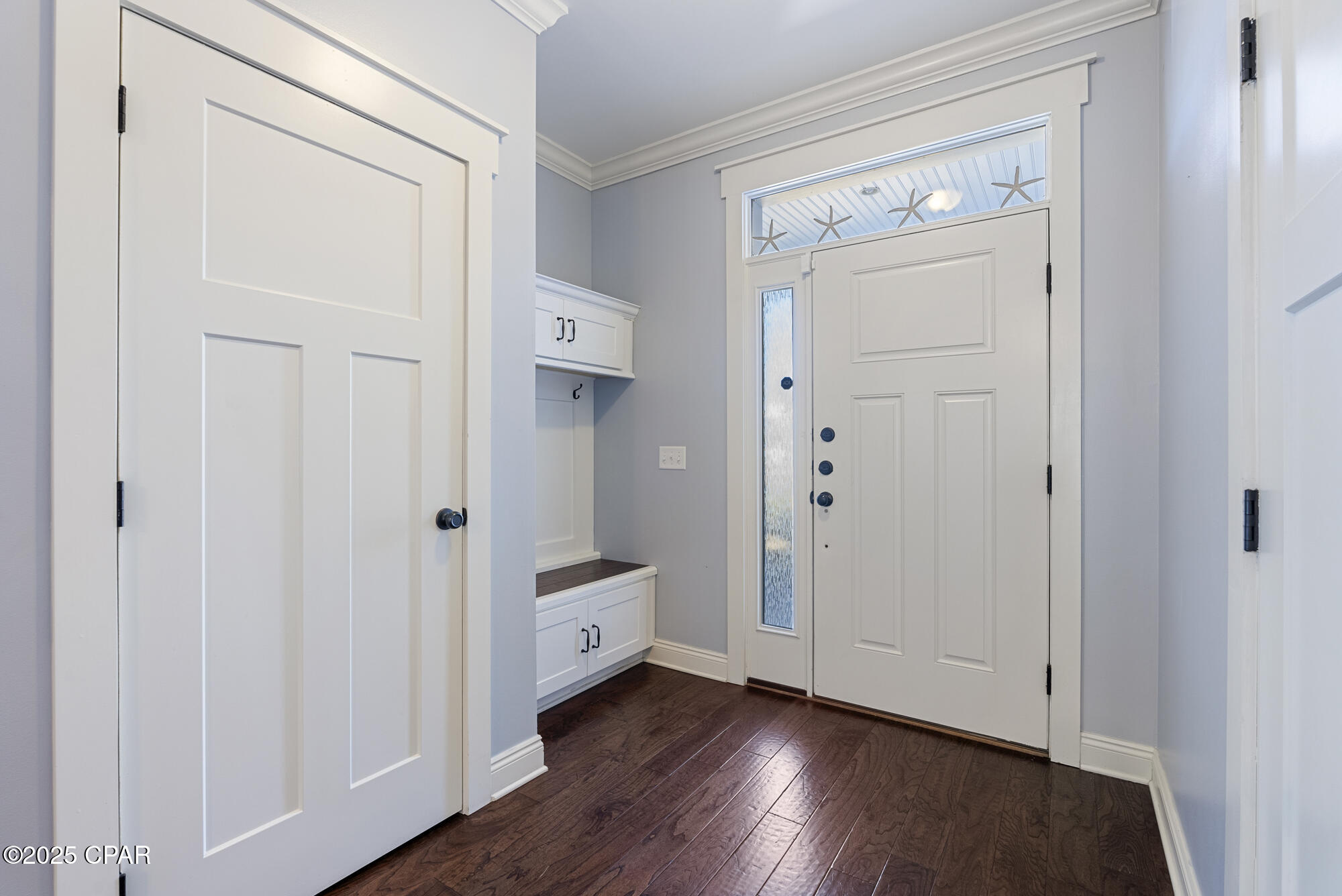 Image 4 For 6805 Beach Drive