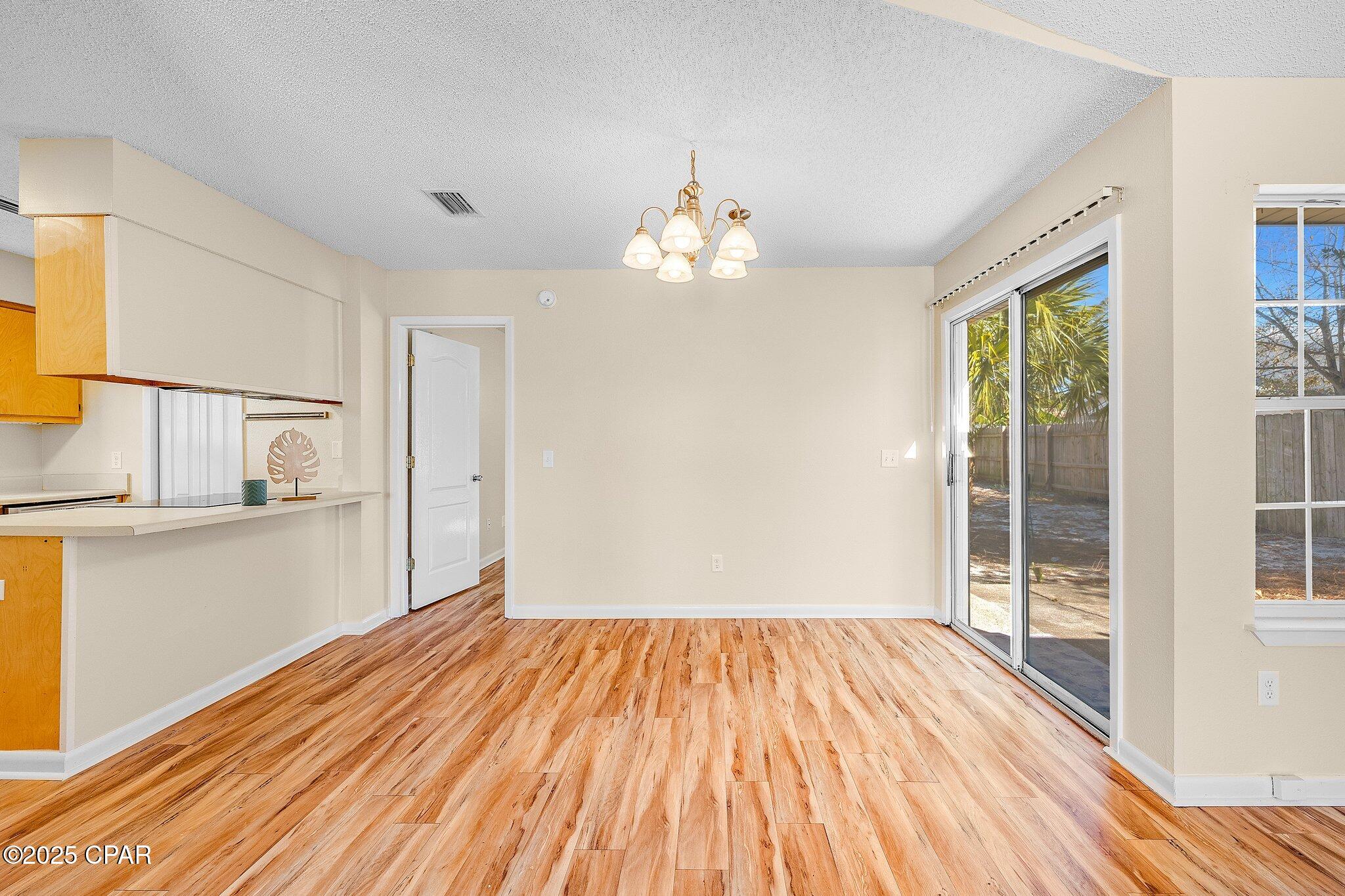 Image 9 For 5524 Hilltop Avenue