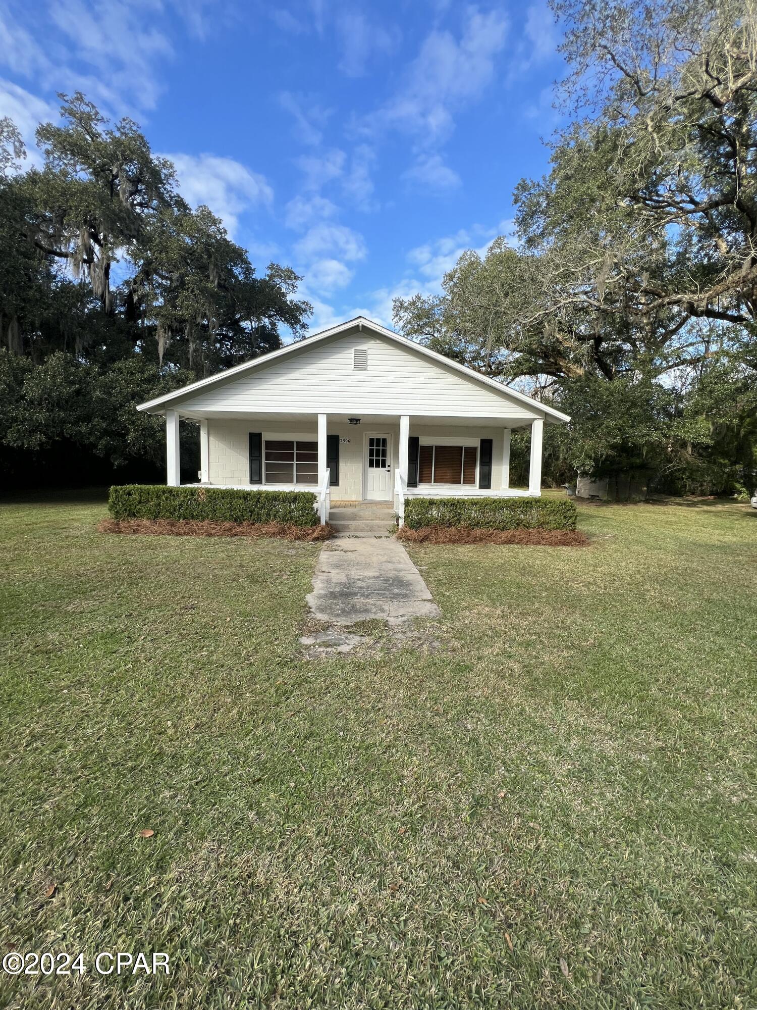 Photo of 2596 Milton Cottondale FL 32431