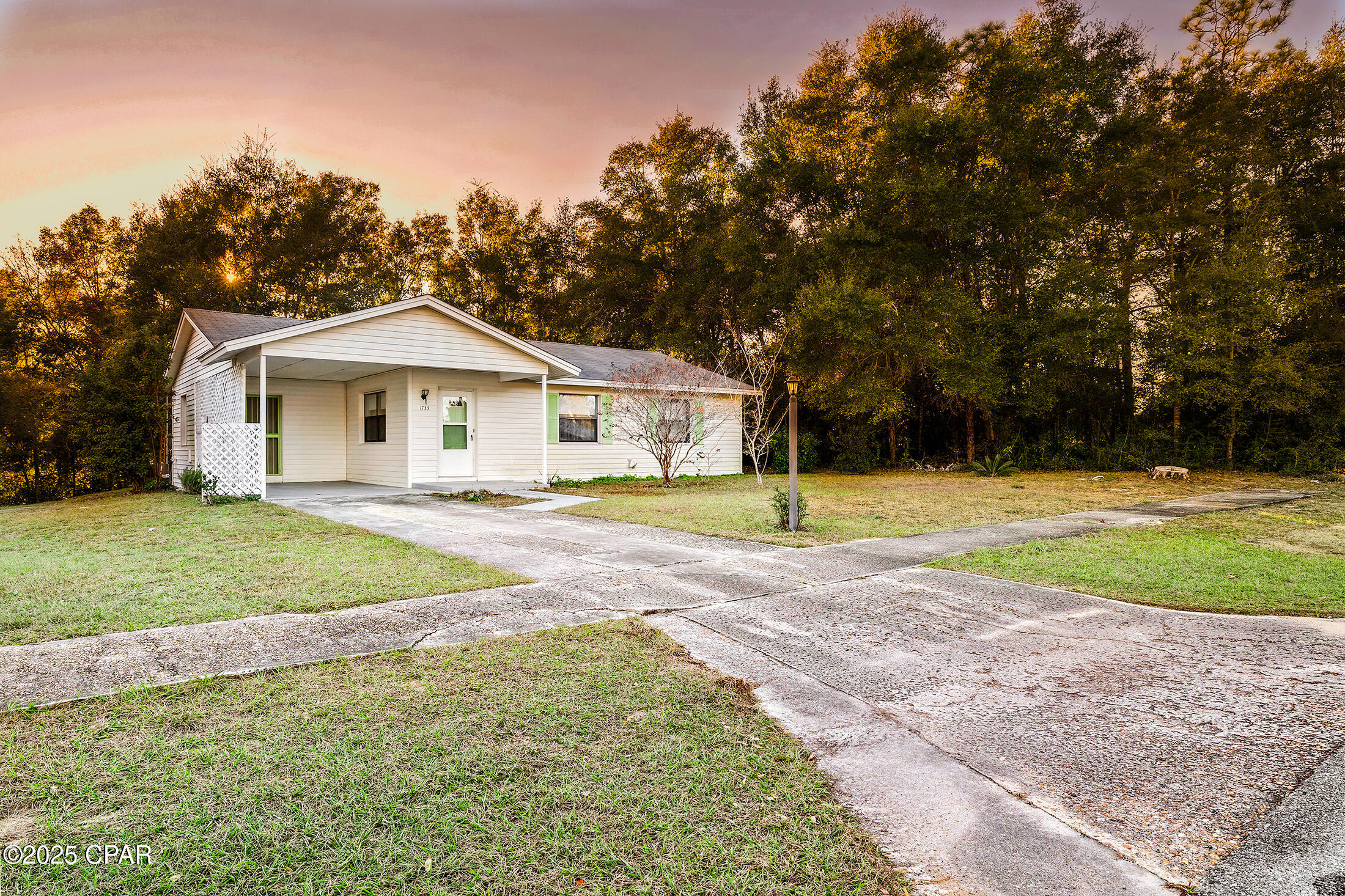 1733 Salem Drive, Chipley, Florida image 2