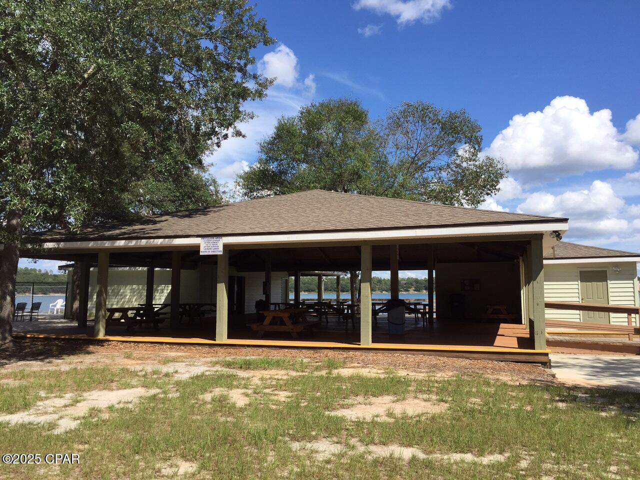 4337 Leisure Lakes Drive, Chipley, Florida image 13