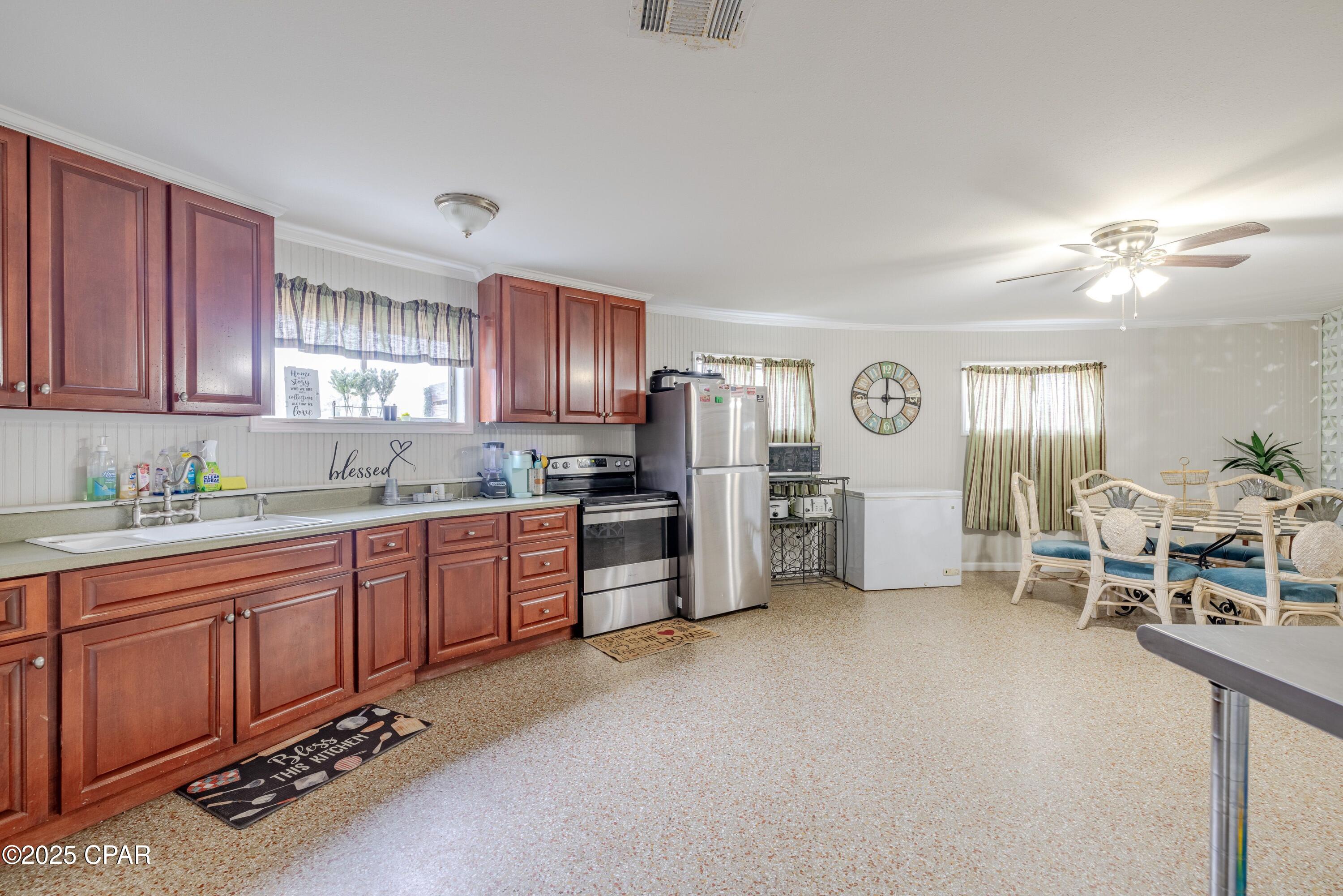 1203 Minnesota Avenue, Lynn Haven, Florida image 5