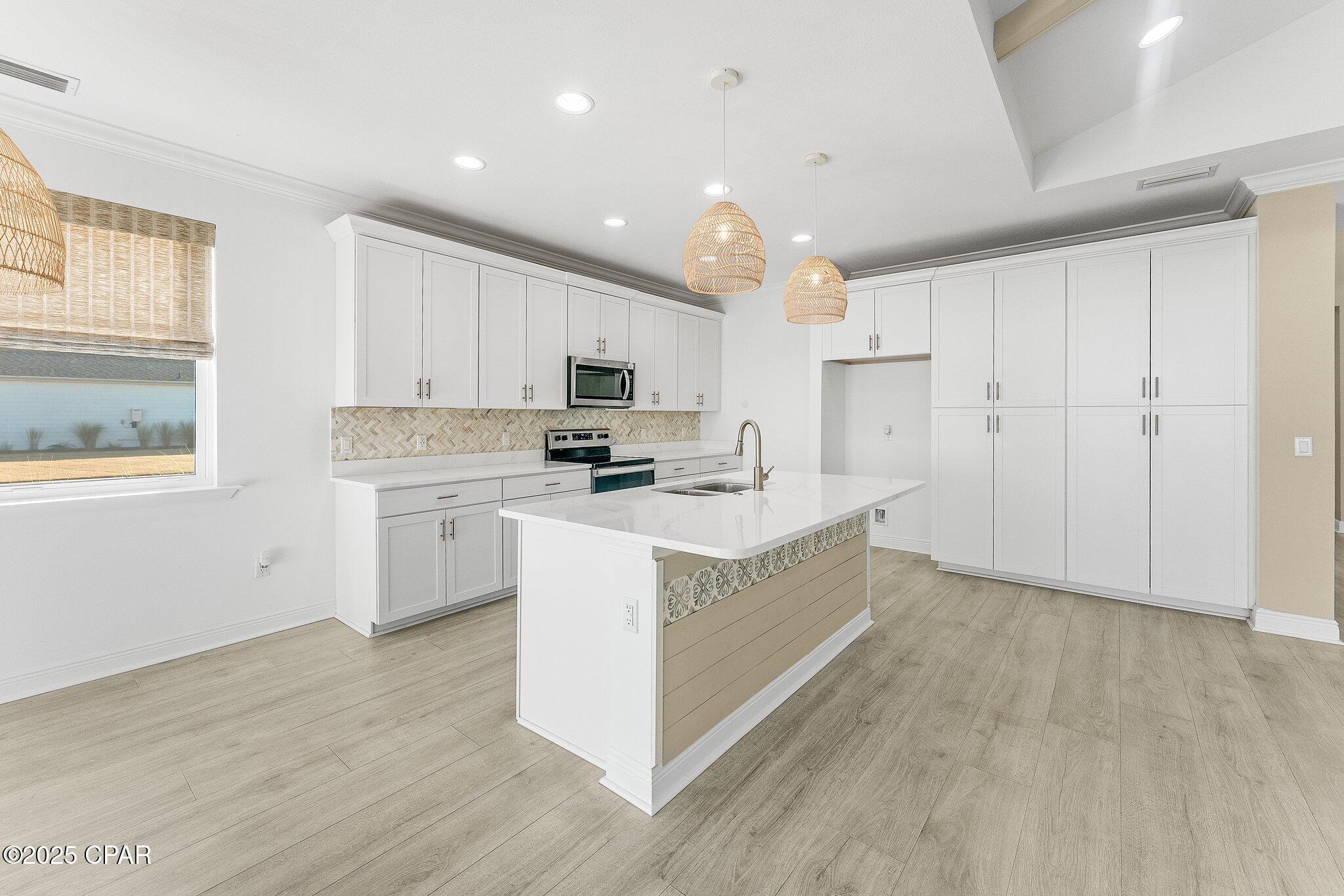 Image 11 For 8424 Landshark Boulevard