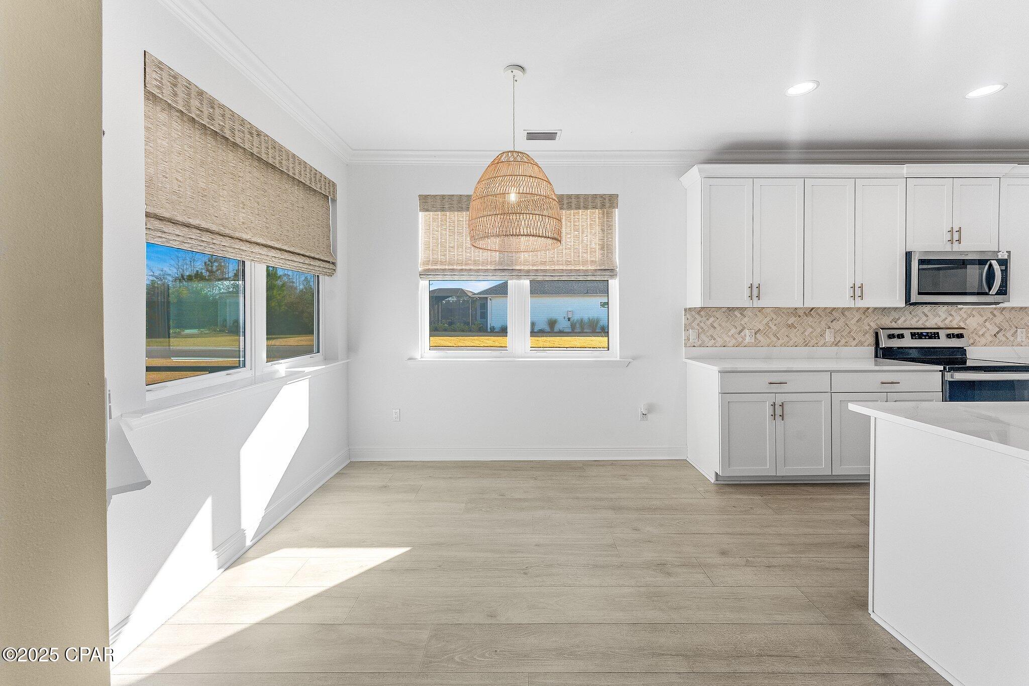 Image 17 For 8424 Landshark Boulevard