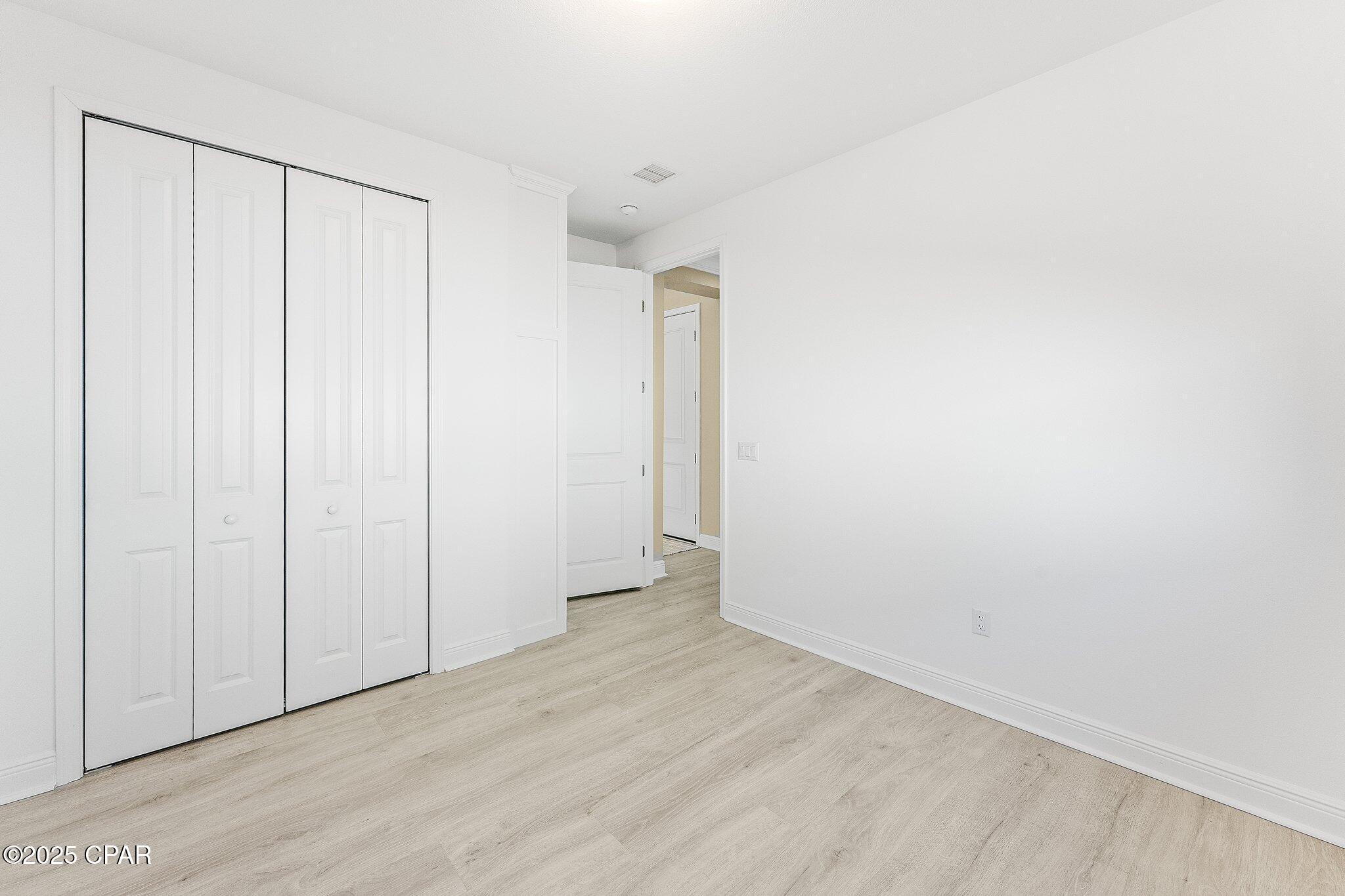 Image 35 For 8424 Landshark Boulevard
