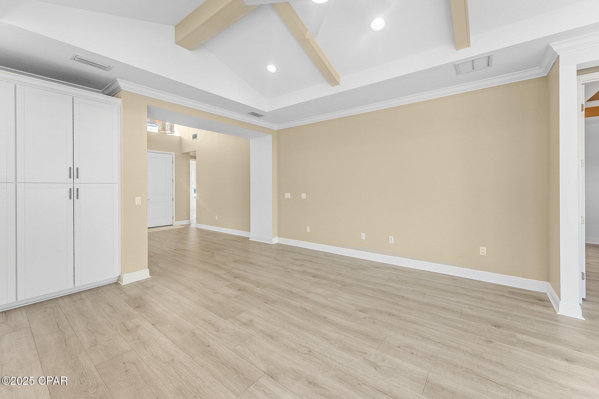 Image 9 For 8424 Landshark Boulevard