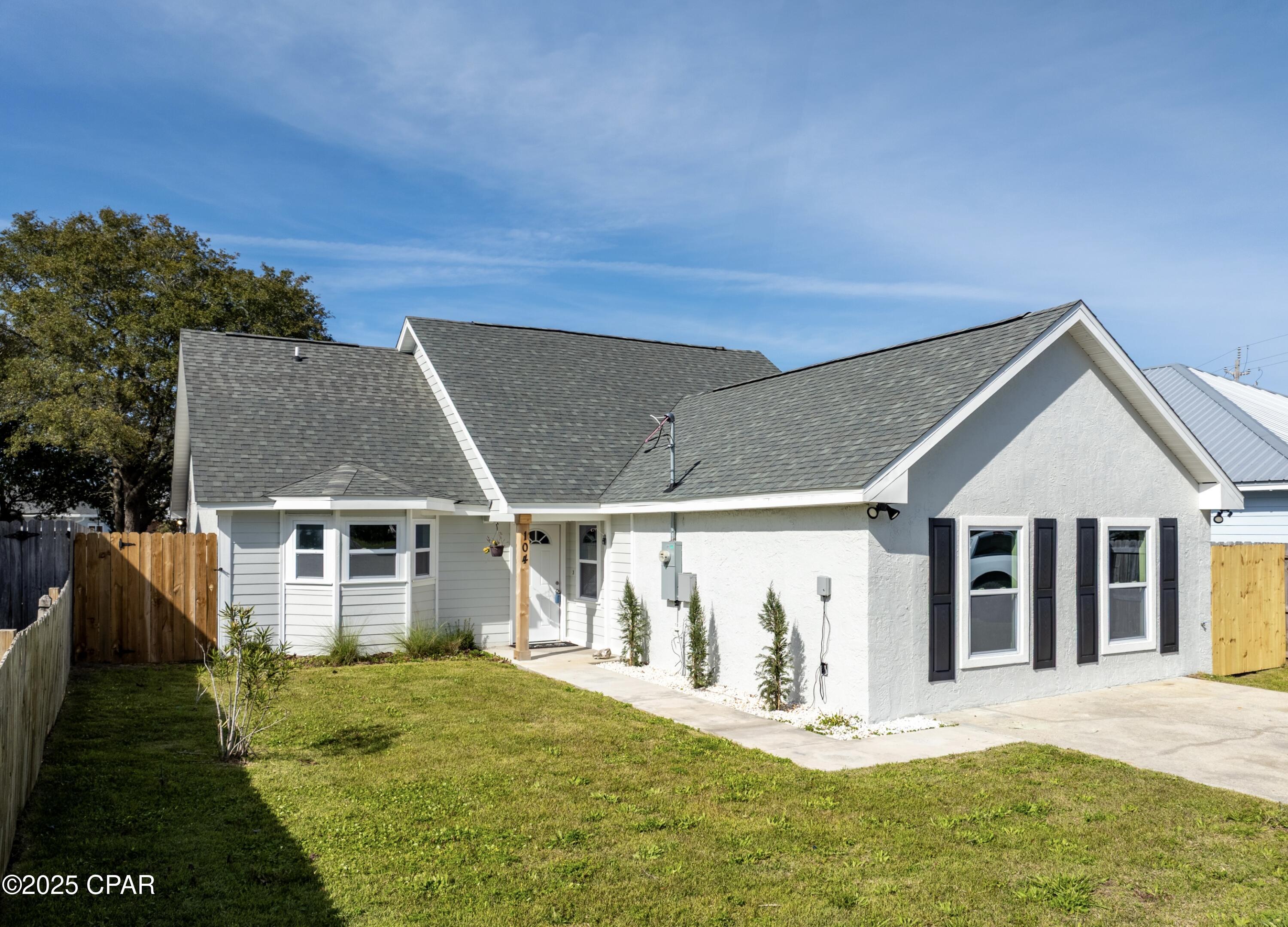 Image 1 For 104 Oleander Circle