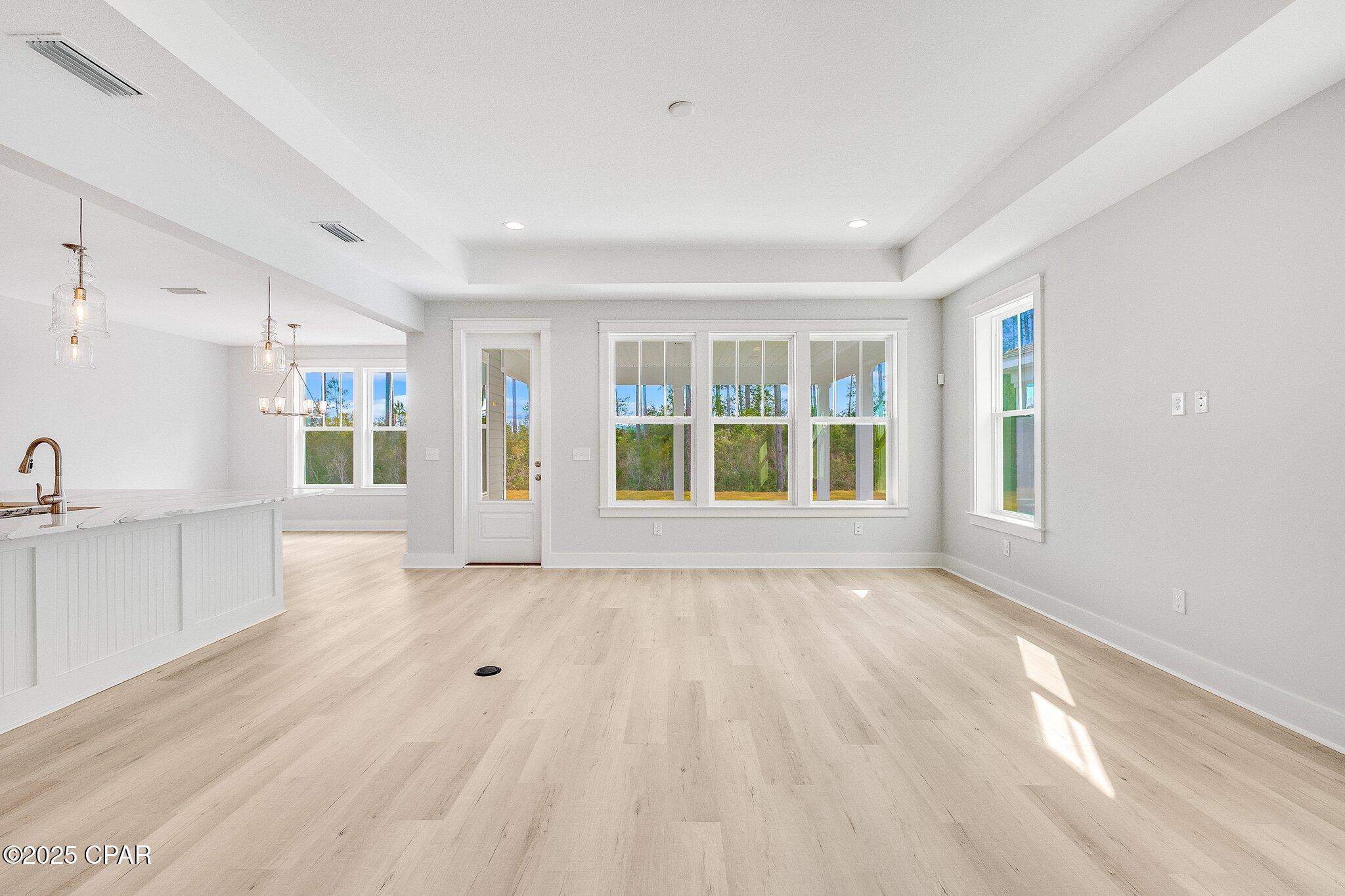 Image 18 For 543 Longpoint Way