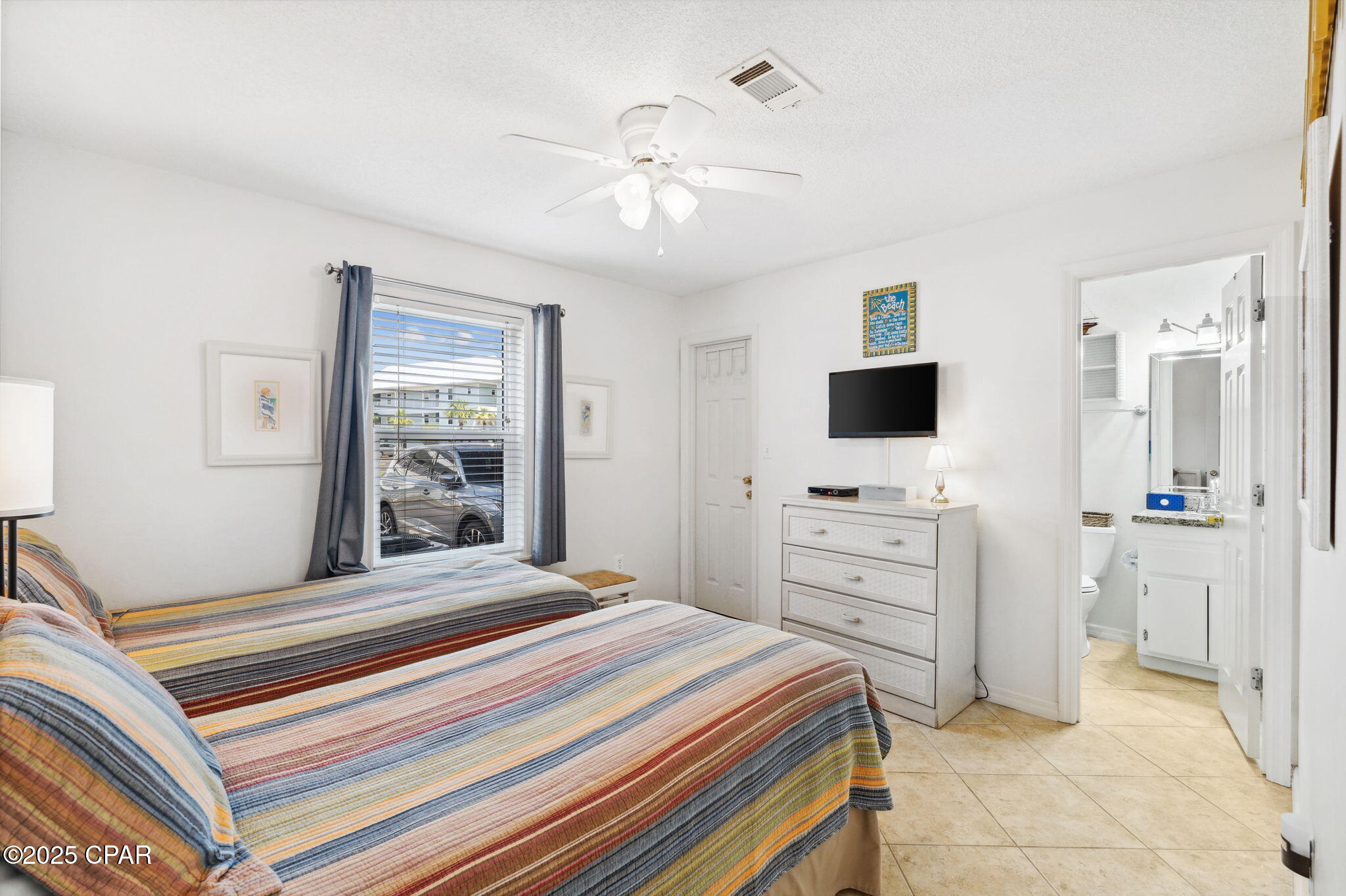Image 13 For 11 Beachside Drive 613