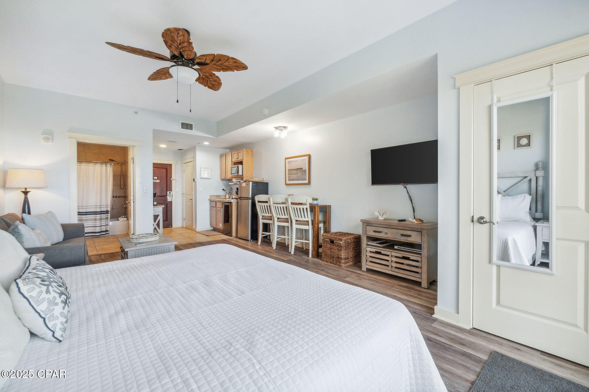 Image 12 For 15100 Front Beach Road 1213