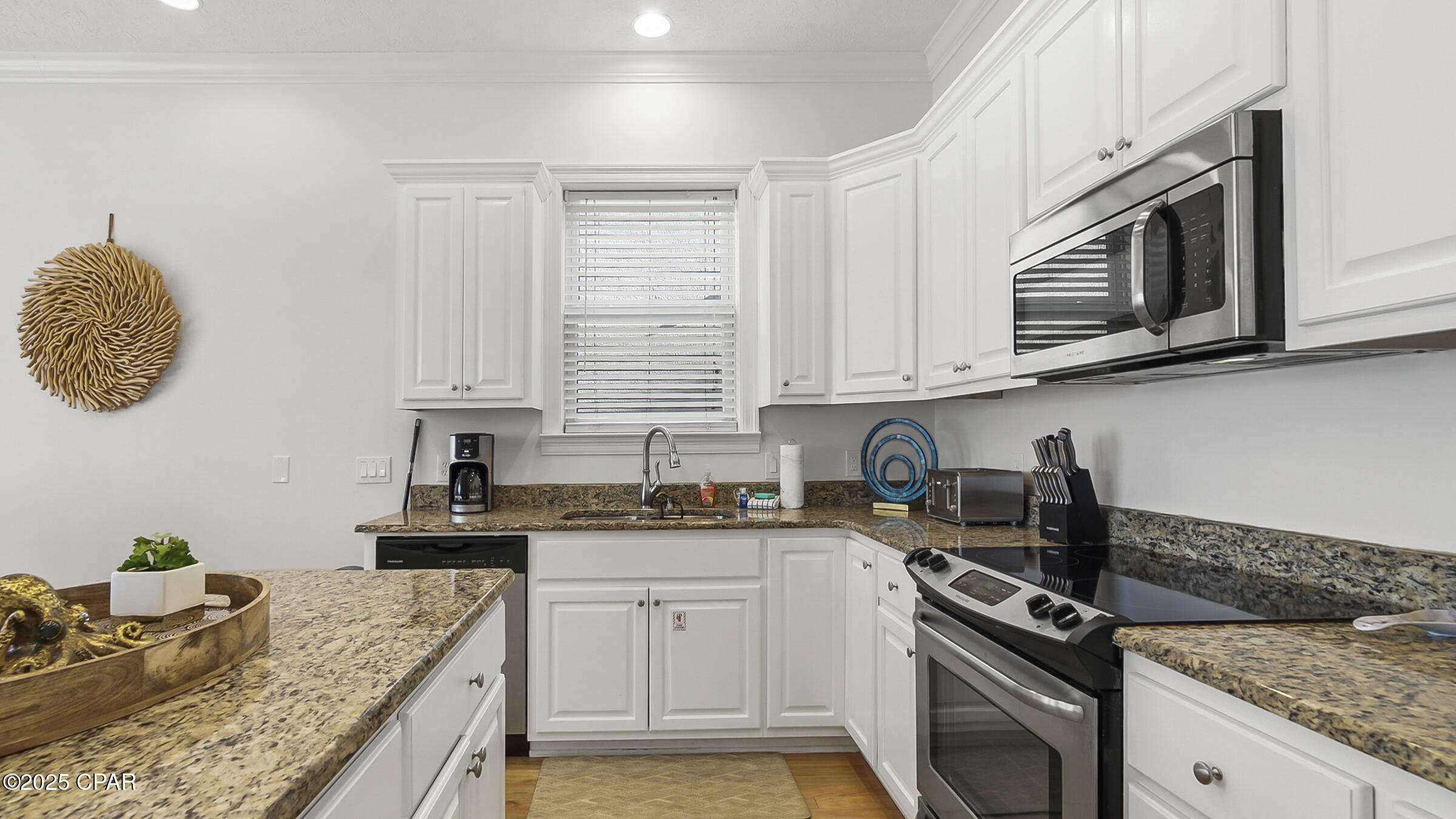 Image 12 For 7822 Thomas Drive