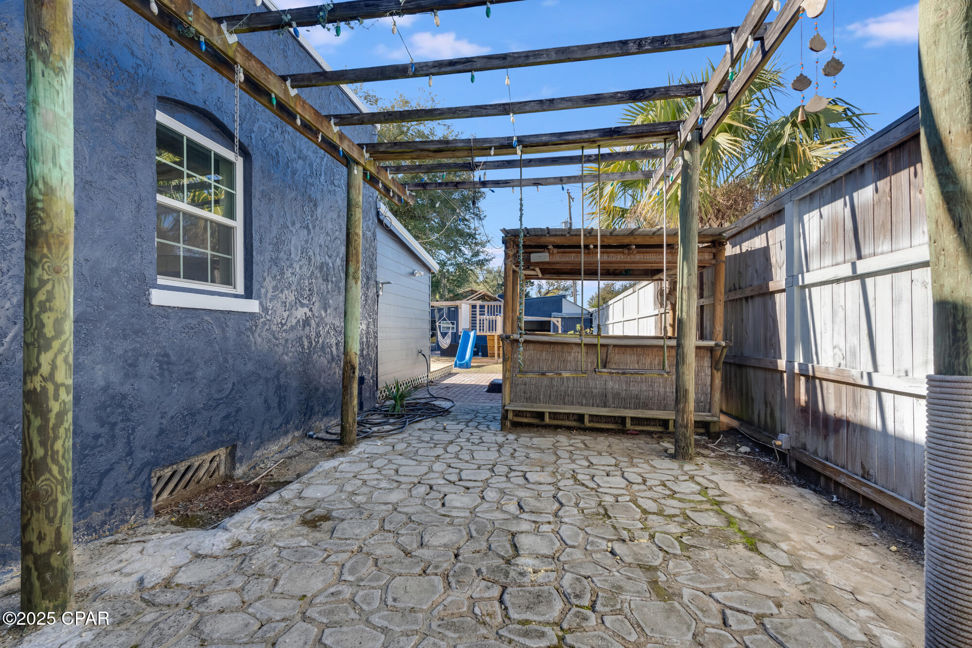 Image 30 For 213 Cove Boulevard