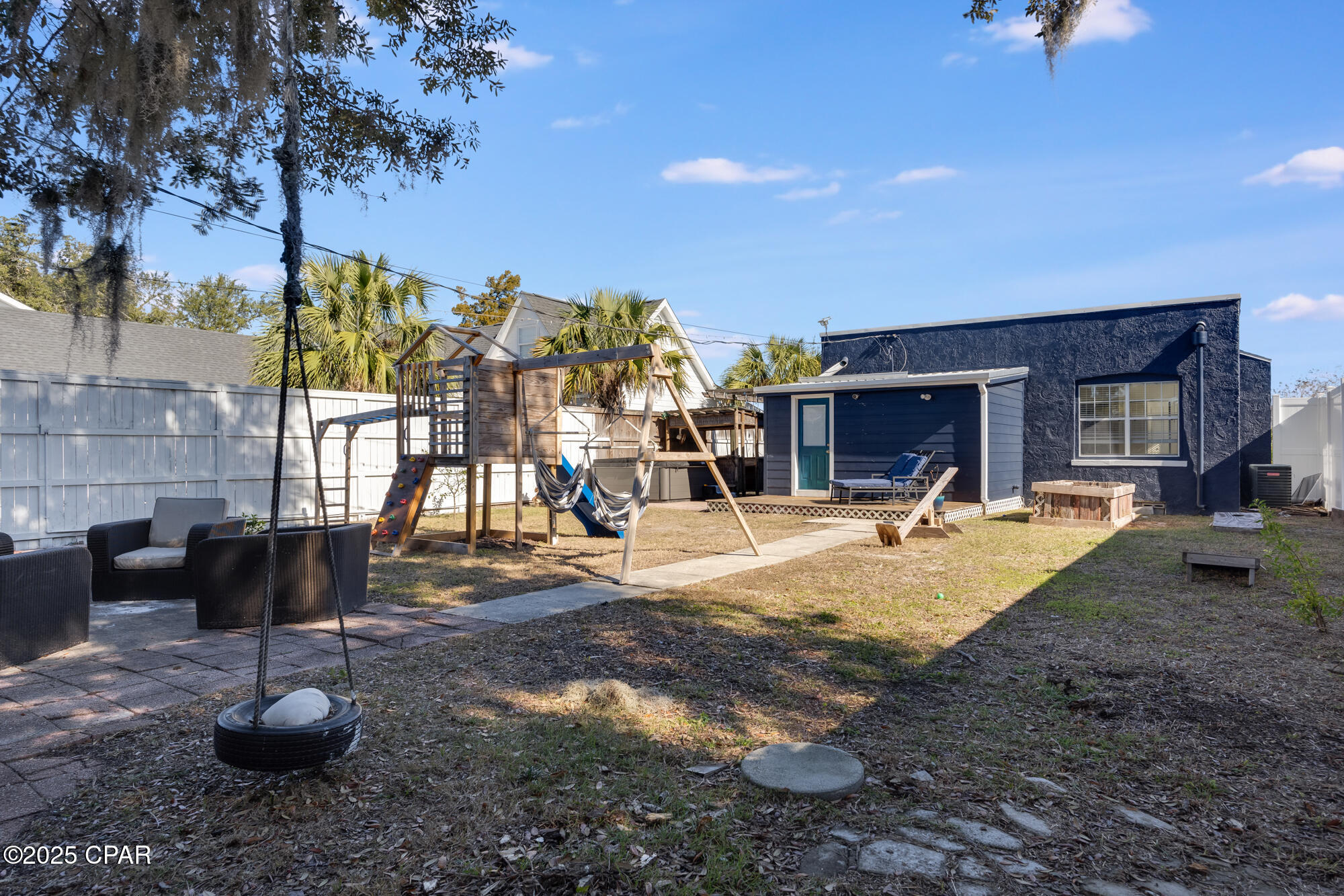 Image 32 For 213 Cove Boulevard