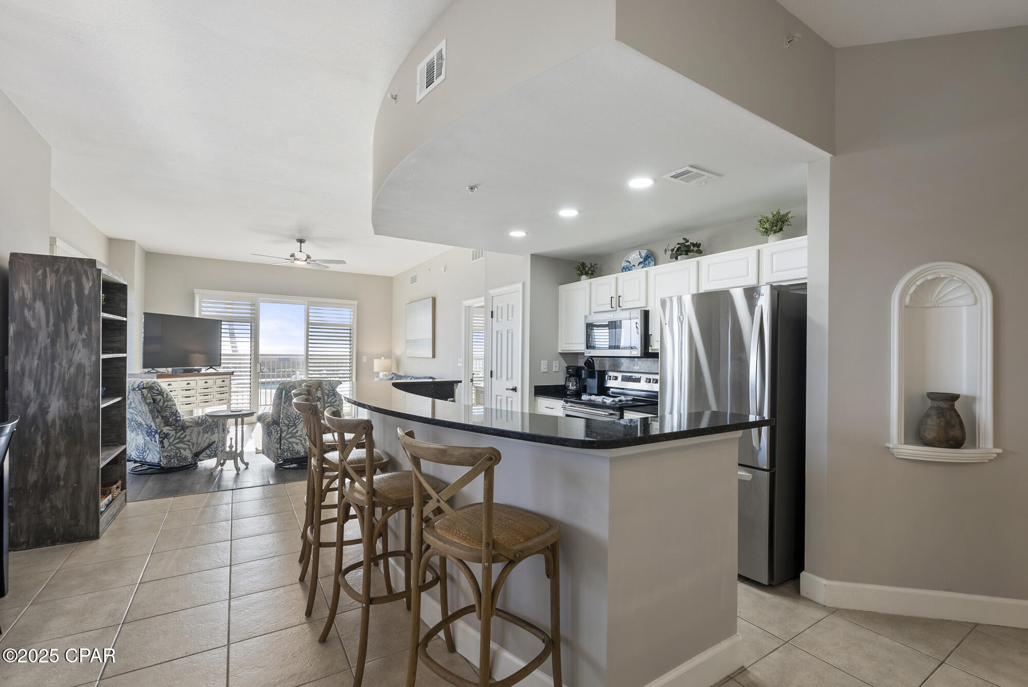 Image 3 For 14825 Front Beach Road  501