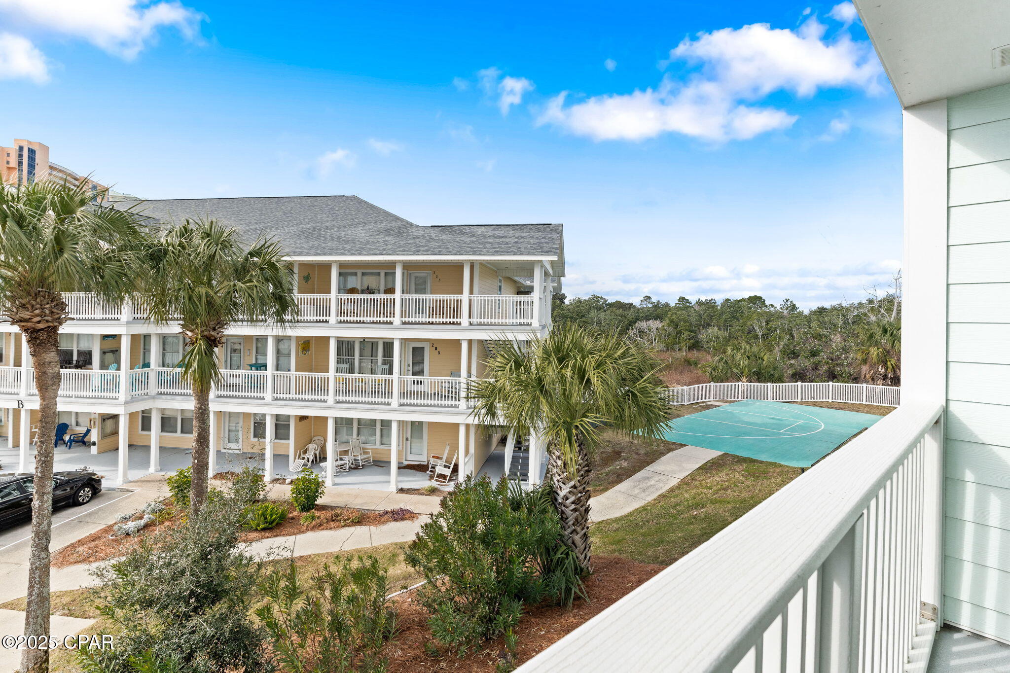 Image 36 For 17670 Front Beach Road I7