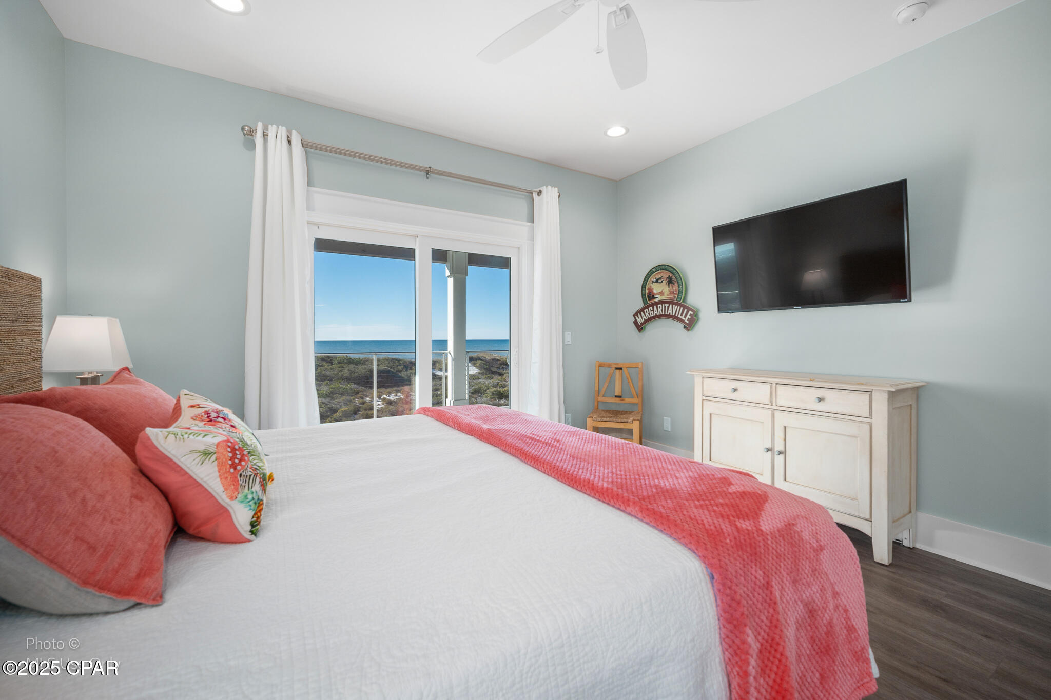 Listing photo id 43 for 121 Gulf Hibiscus Drive