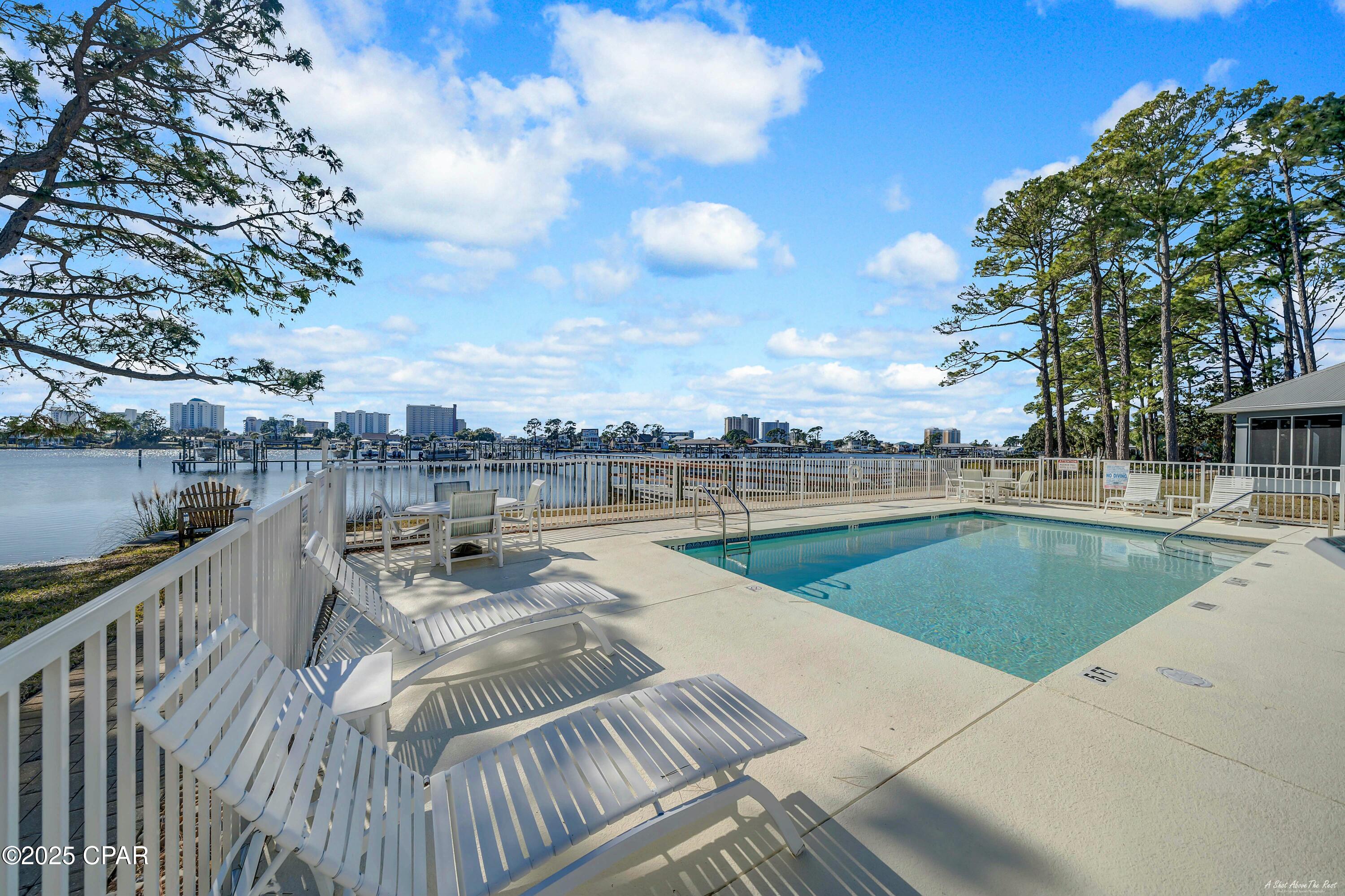 Image 11 For 7009 Lagoon Drive 106