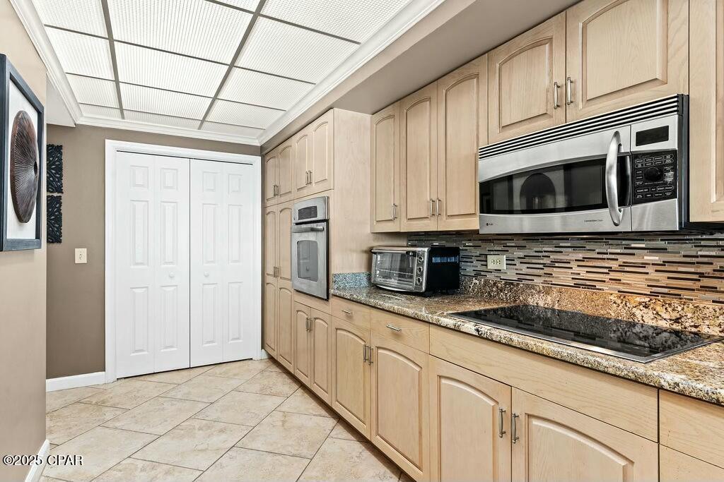 Image 14 For 6323 Thomas Drive 904b