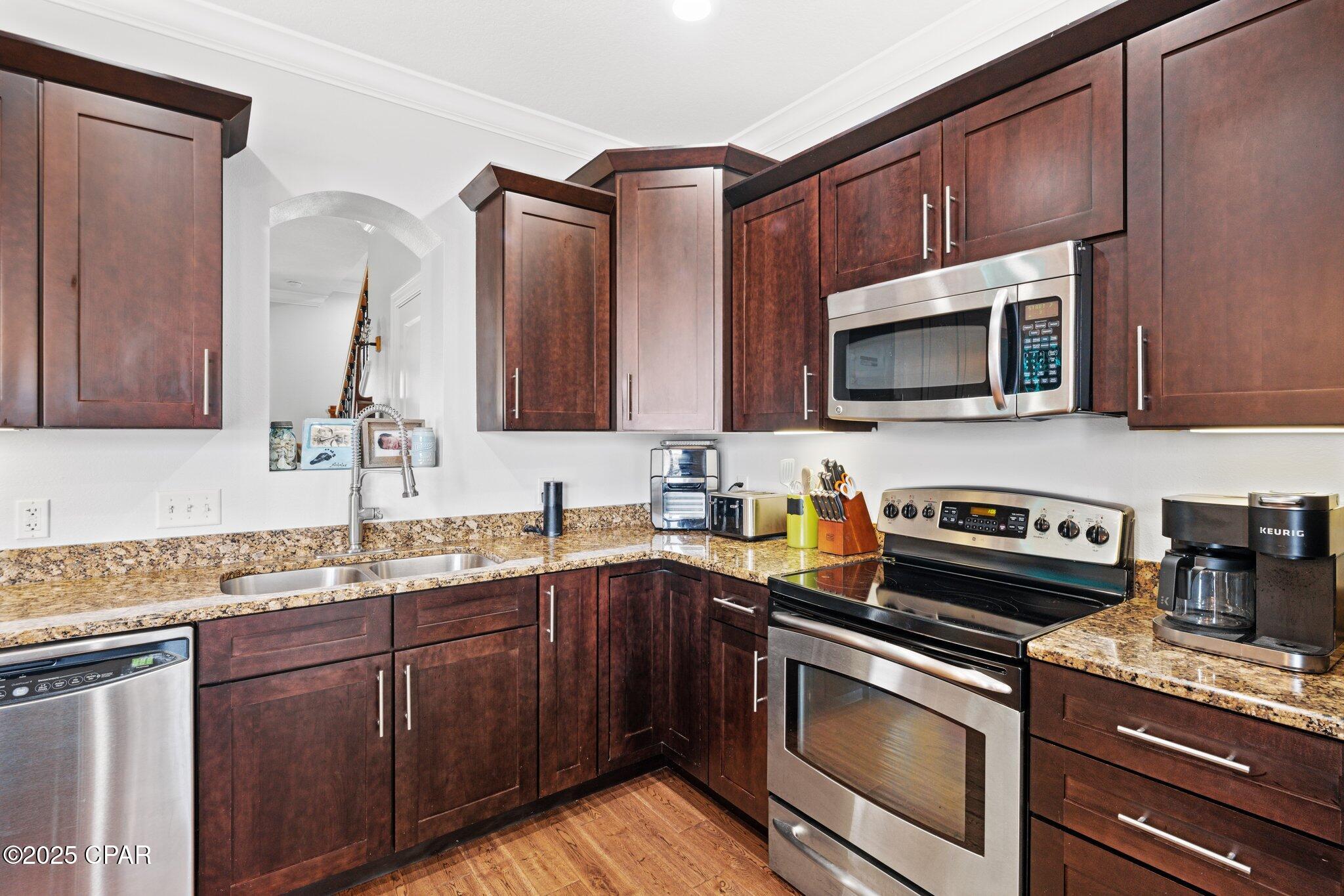 Image 10 For 207 Columbus Street
