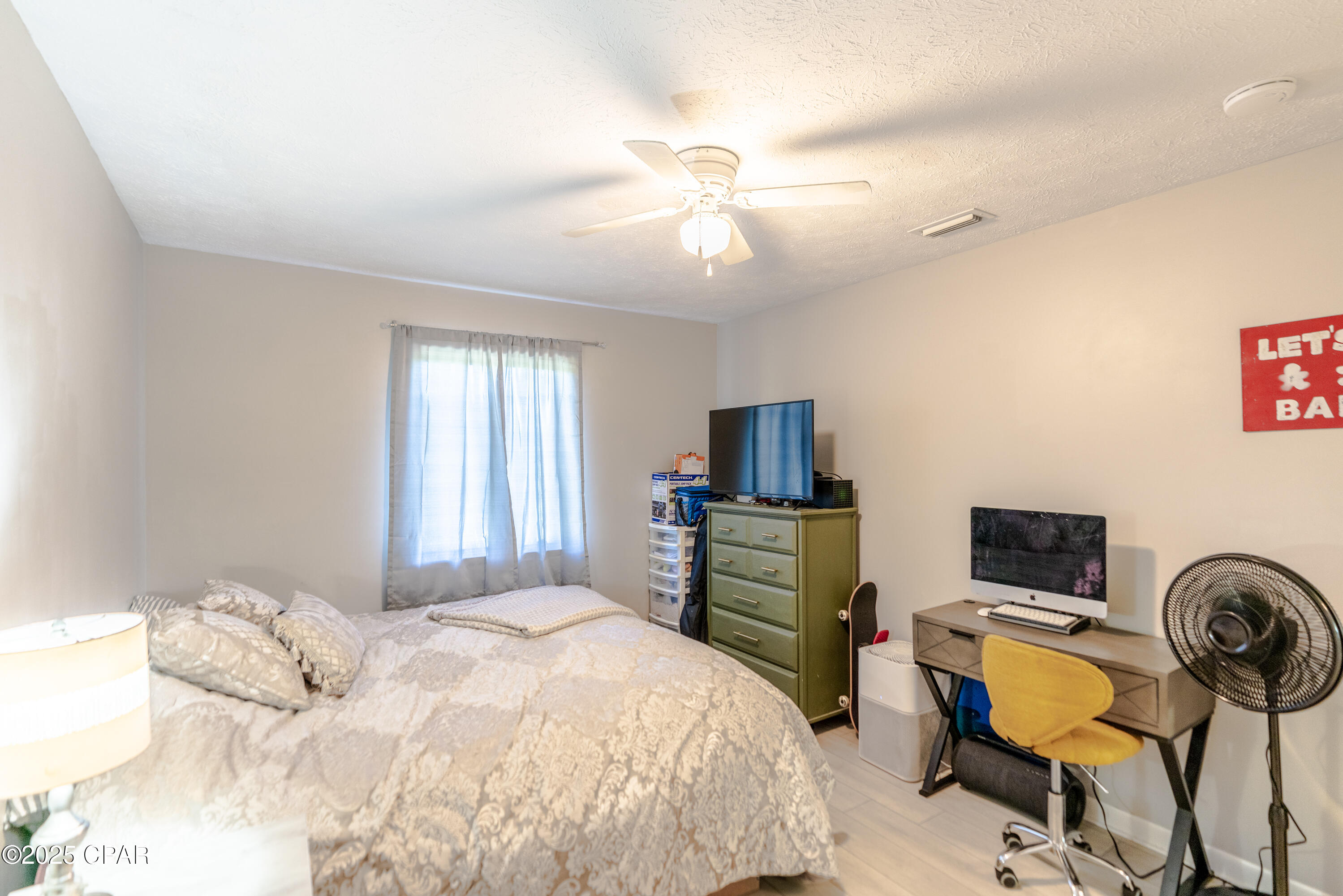 Image 32 For 804 26th Street