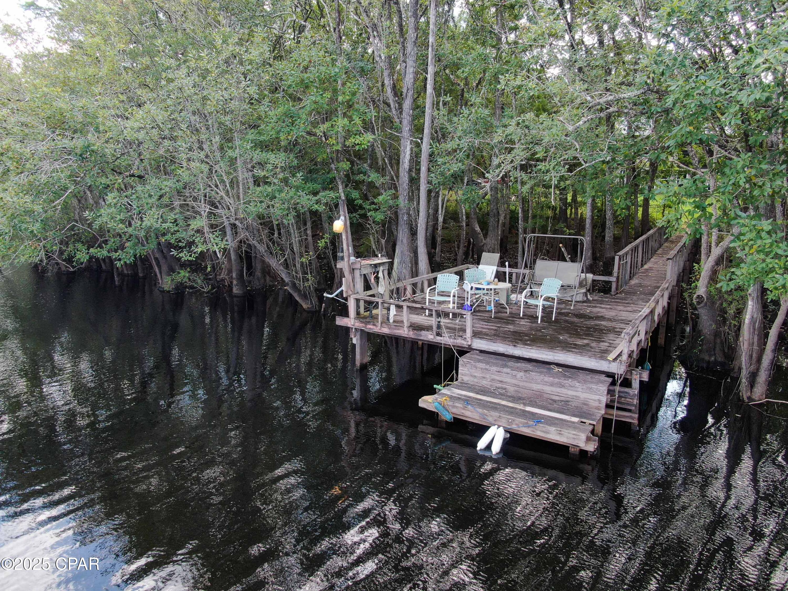 11413 Church Road, Ebro, Florida image 7