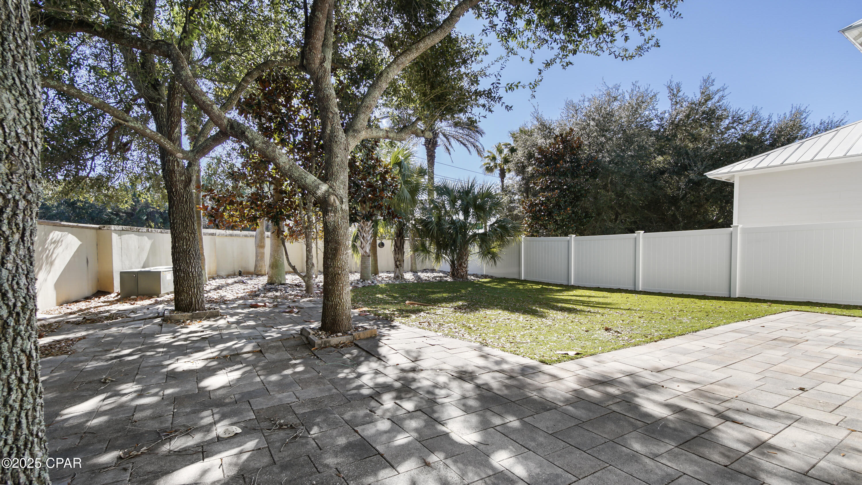 Image 8 For 86 Grande Pointe Drive