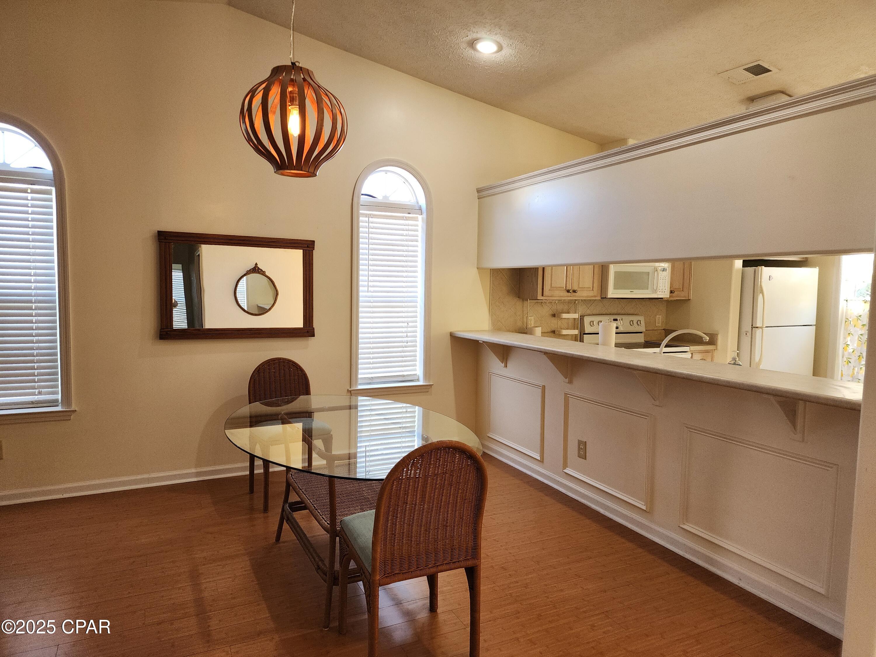 Image 11 For 21516 Palm Avenue