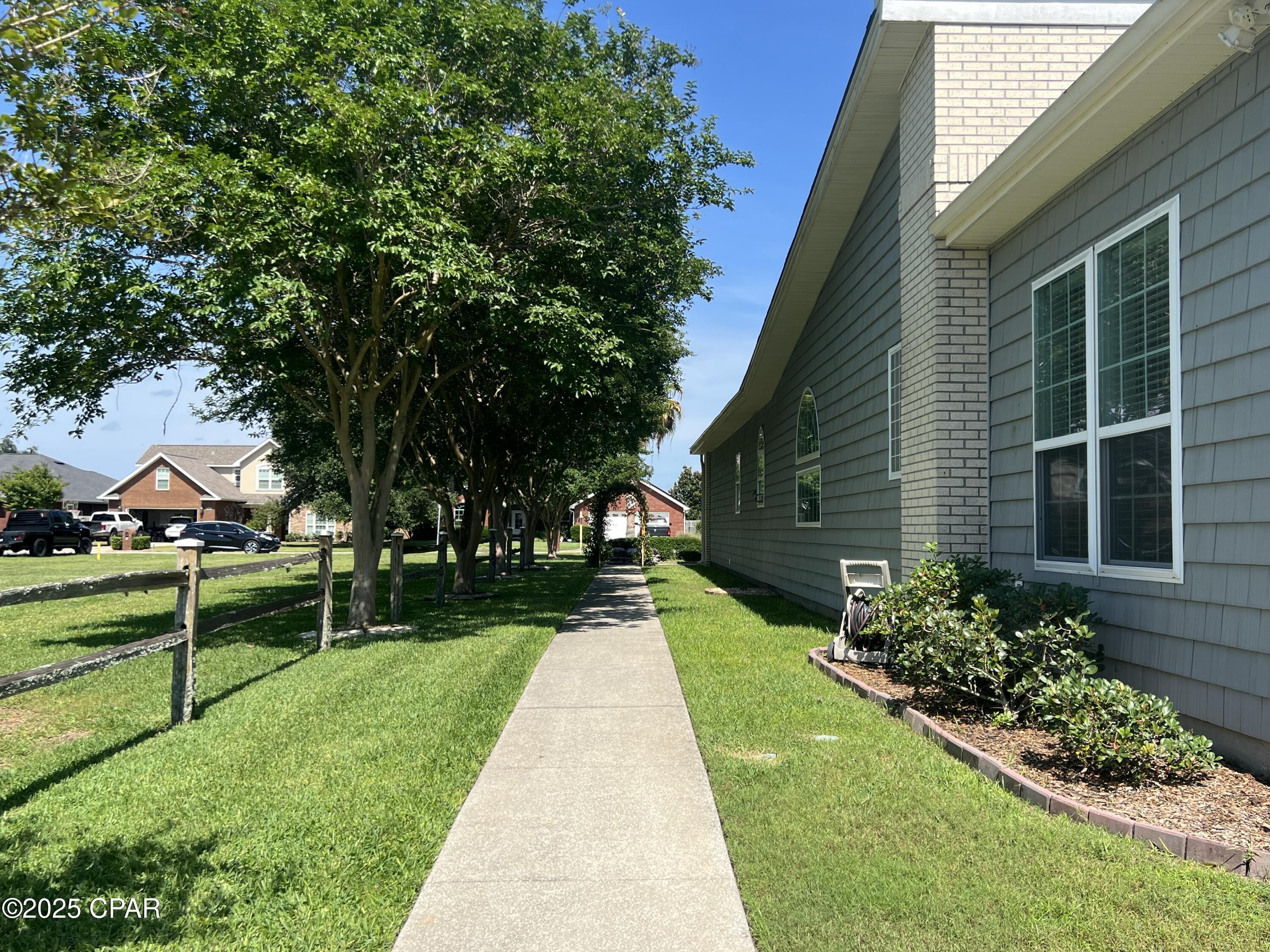320 Willow Way, Lynn Haven, Florida image 2