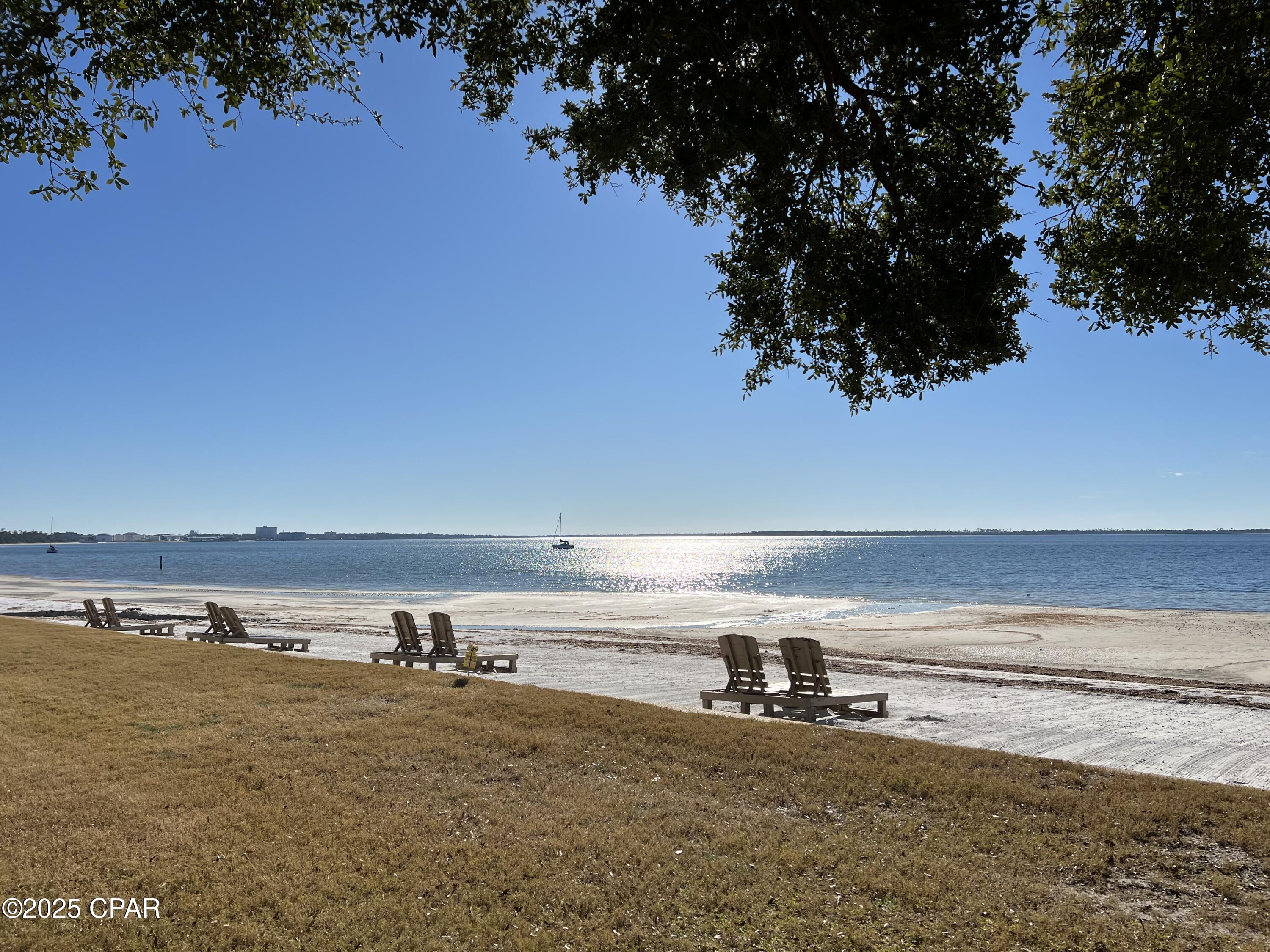 Image 12 For 2100 Beach Drive Yn204