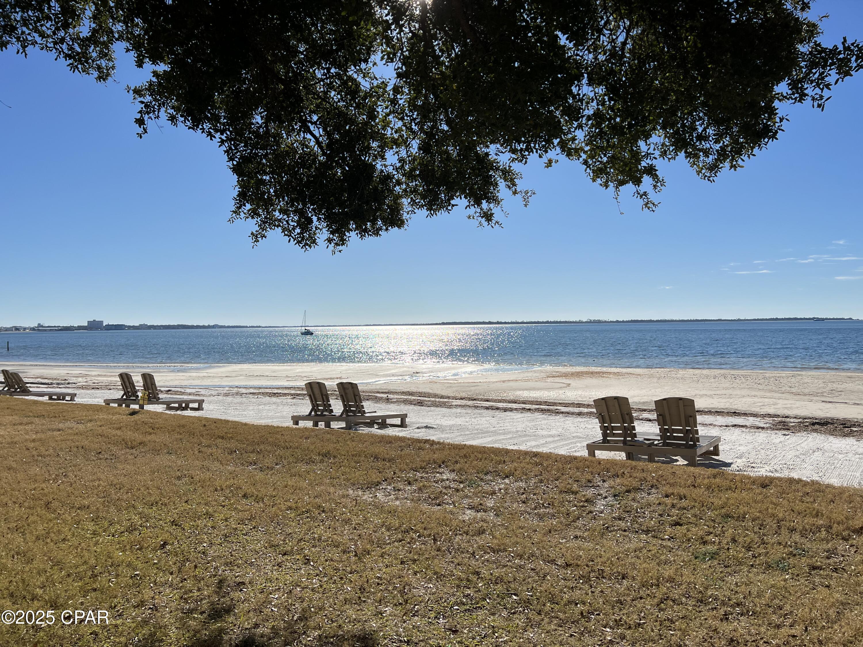 Image 13 For 2100 Beach Drive Yn204