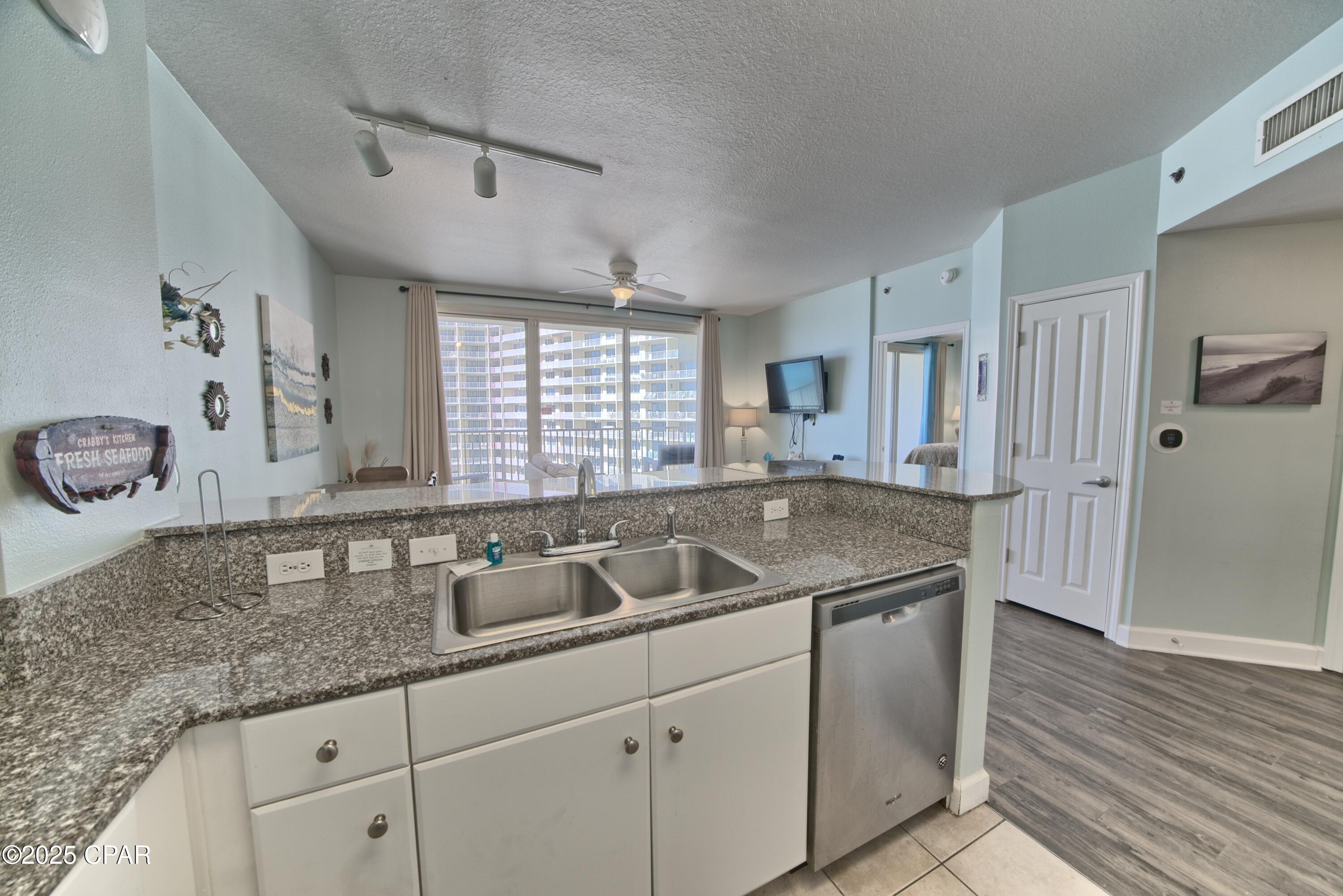 Image 15 For 9900 Thomas Drive 1323