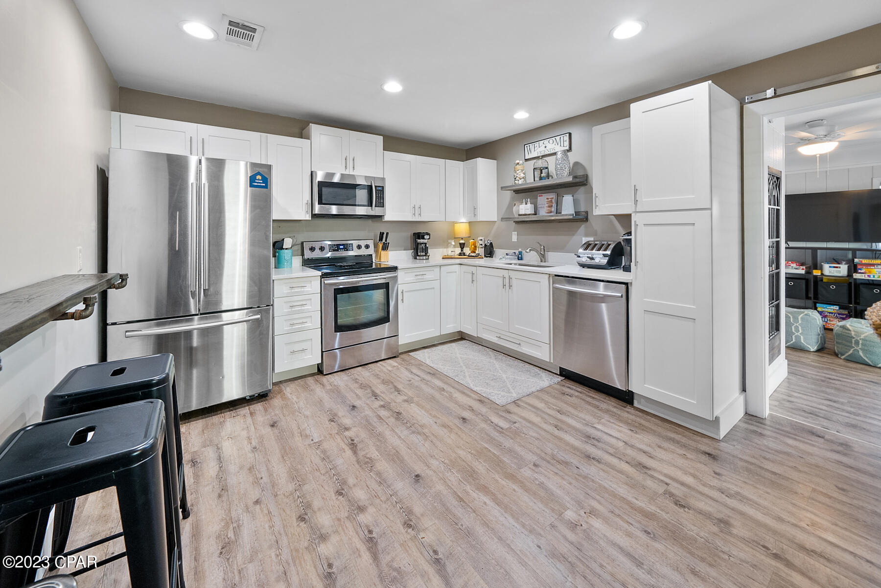 Image 14 For 21508 Sunset Avenue