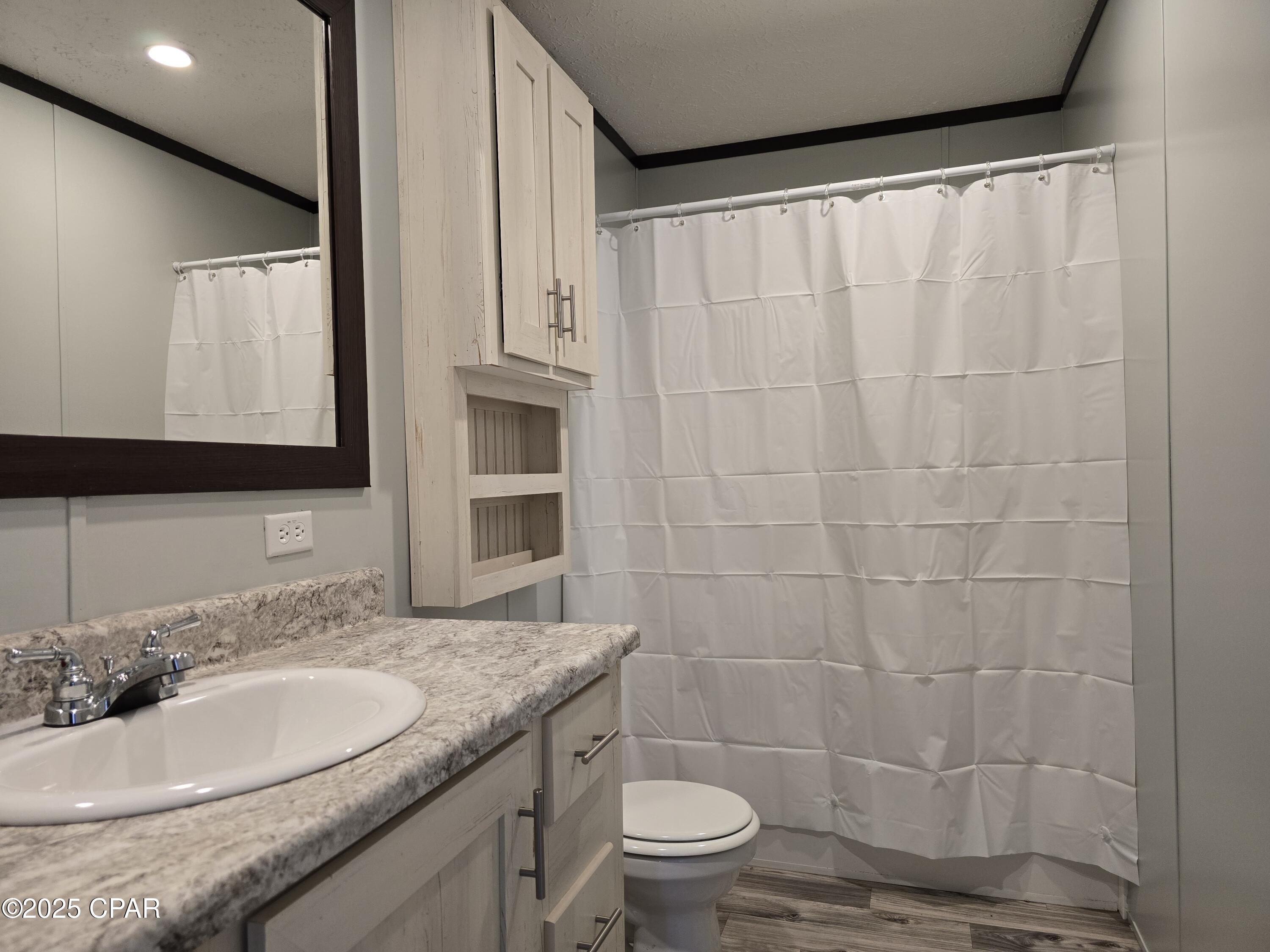8913 Firebird Lane, Youngstown, Florida image 33