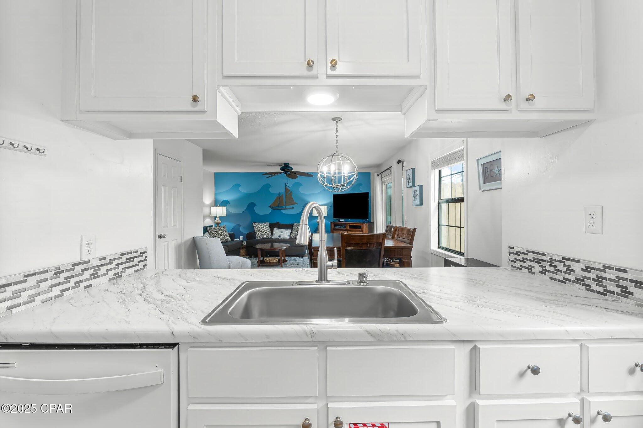 Image 11 For 17462 Front Beach Road 6b3