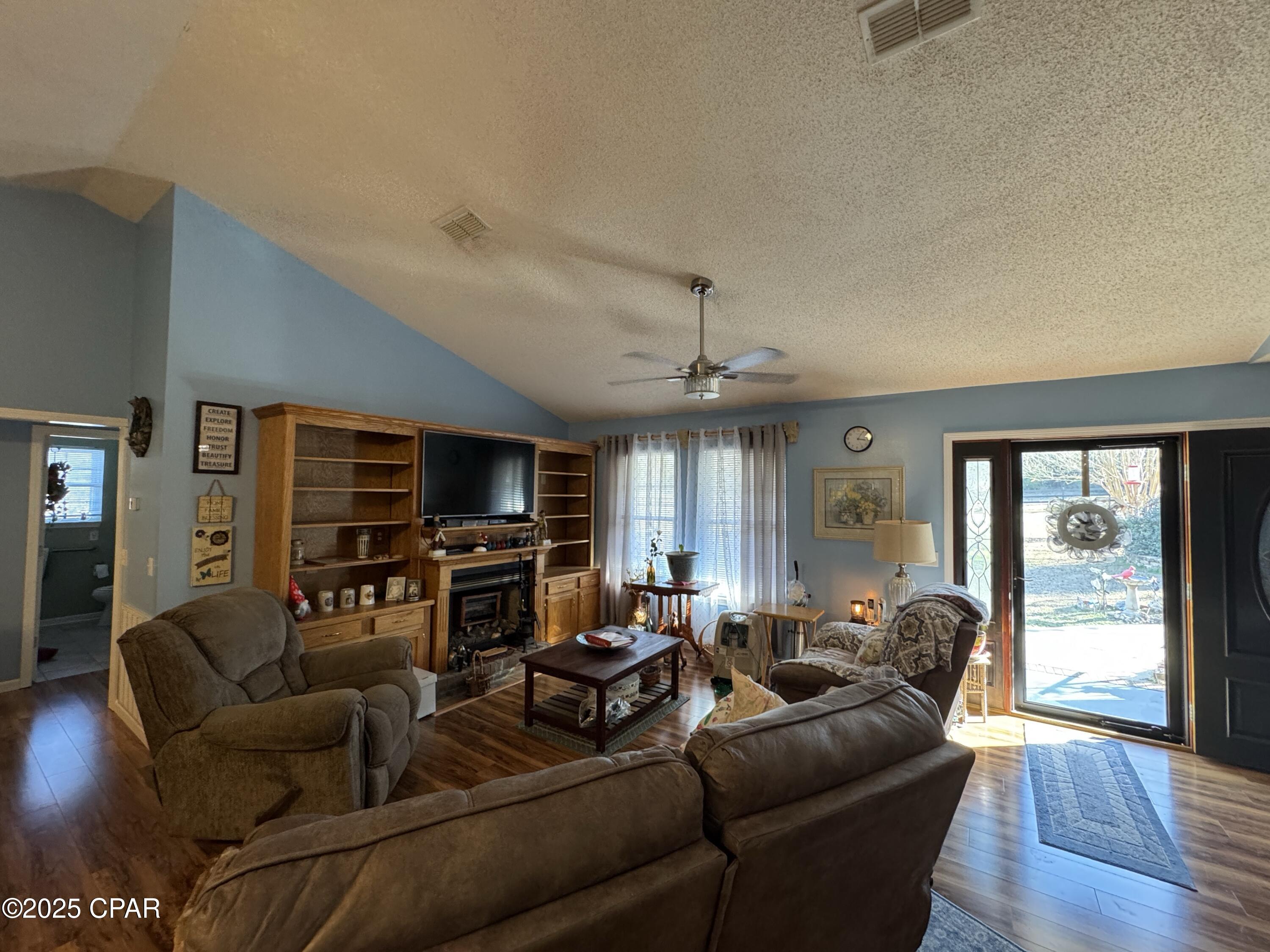 4800 Scenic View Drive, Marianna, Florida image 8