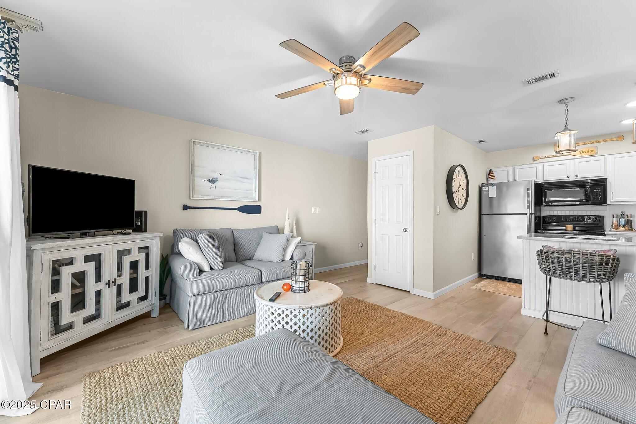 Image 4 For 3600 Thomas Drive D203