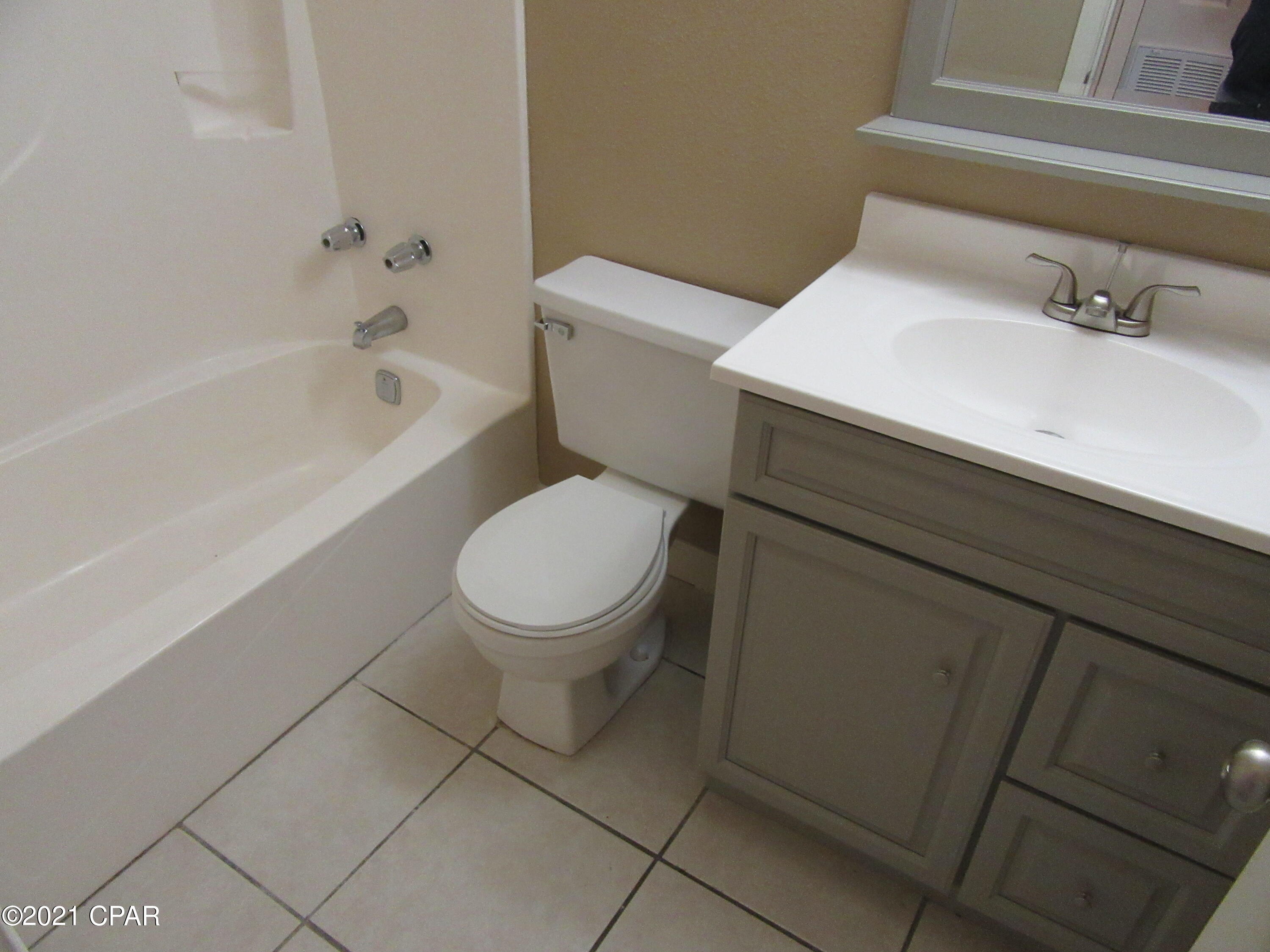 Image 7 For 1410 New York Avenue #b