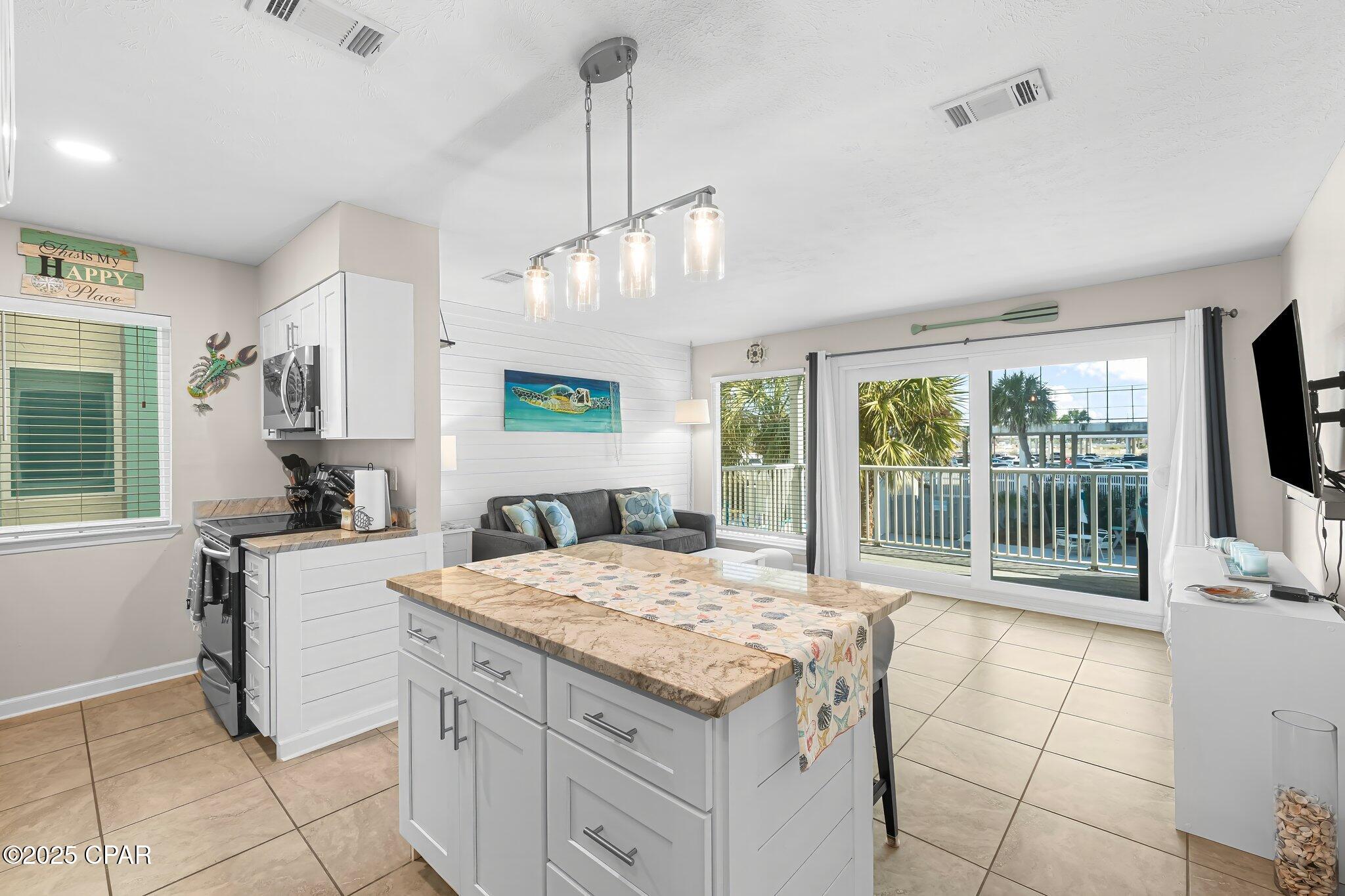 Image 10 For 6205 Thomas Drive 8d