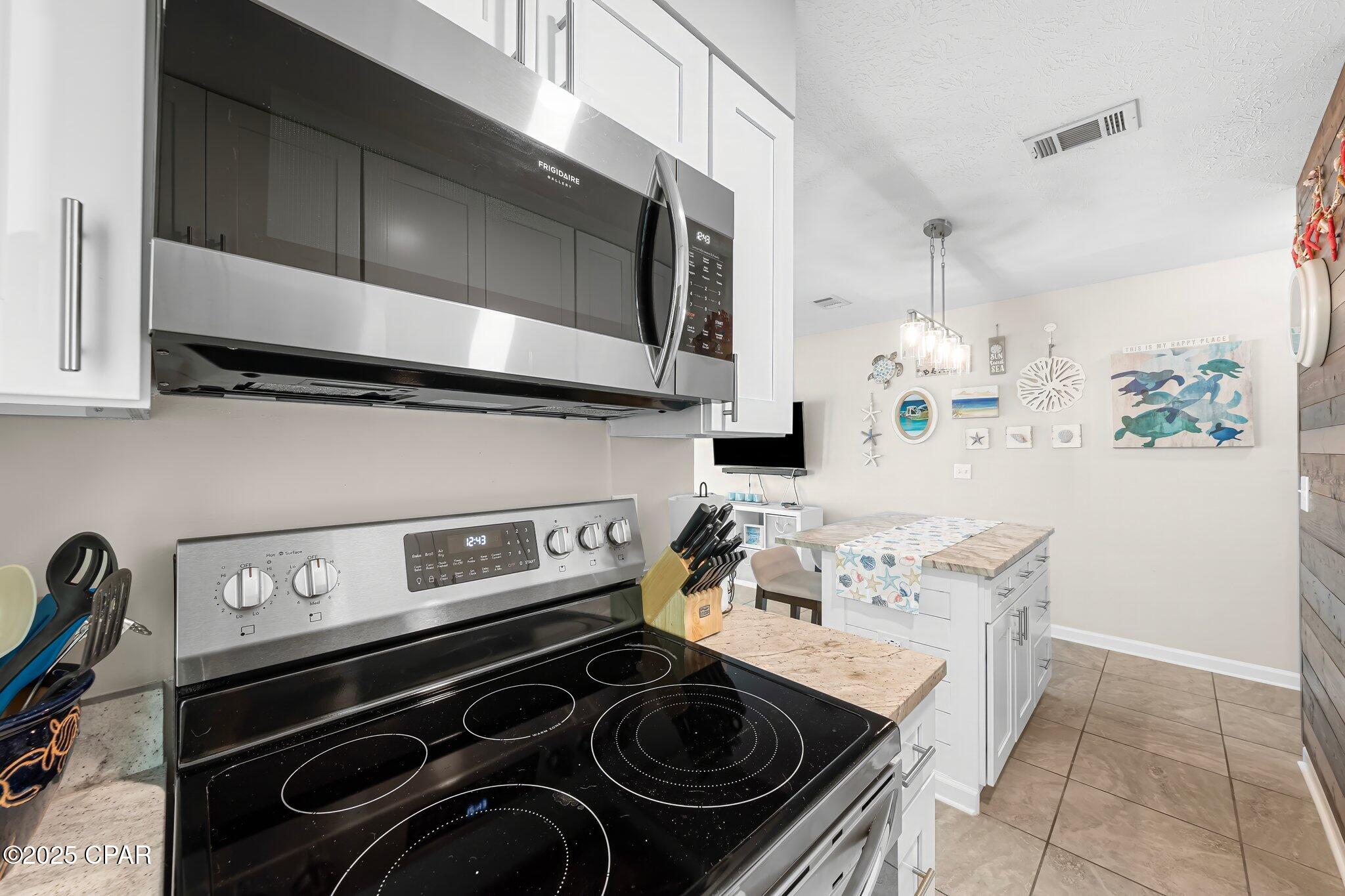 Image 12 For 6205 Thomas Drive 8d