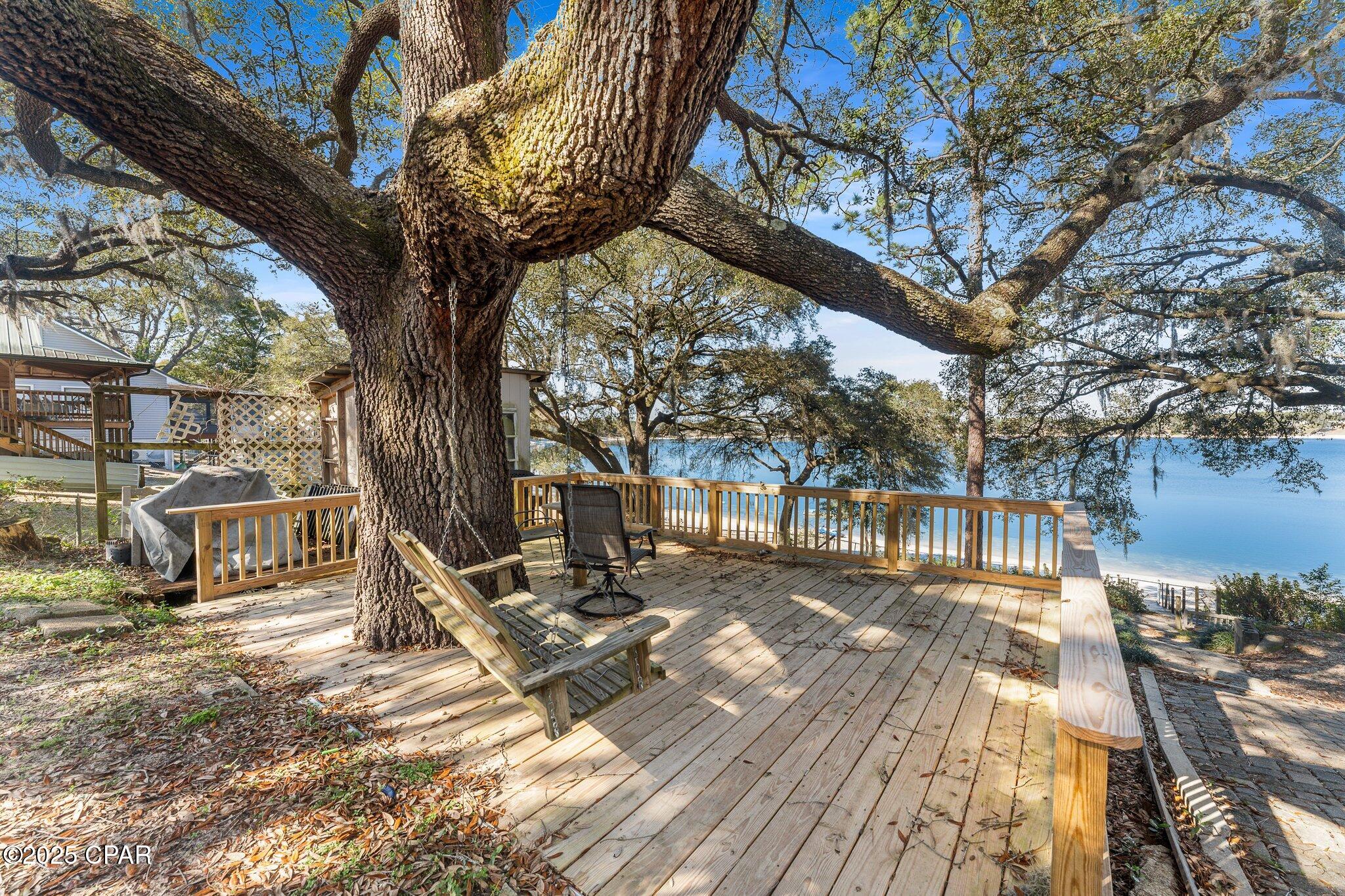 4215 Crystal Lake Drive, Chipley, Florida image 3