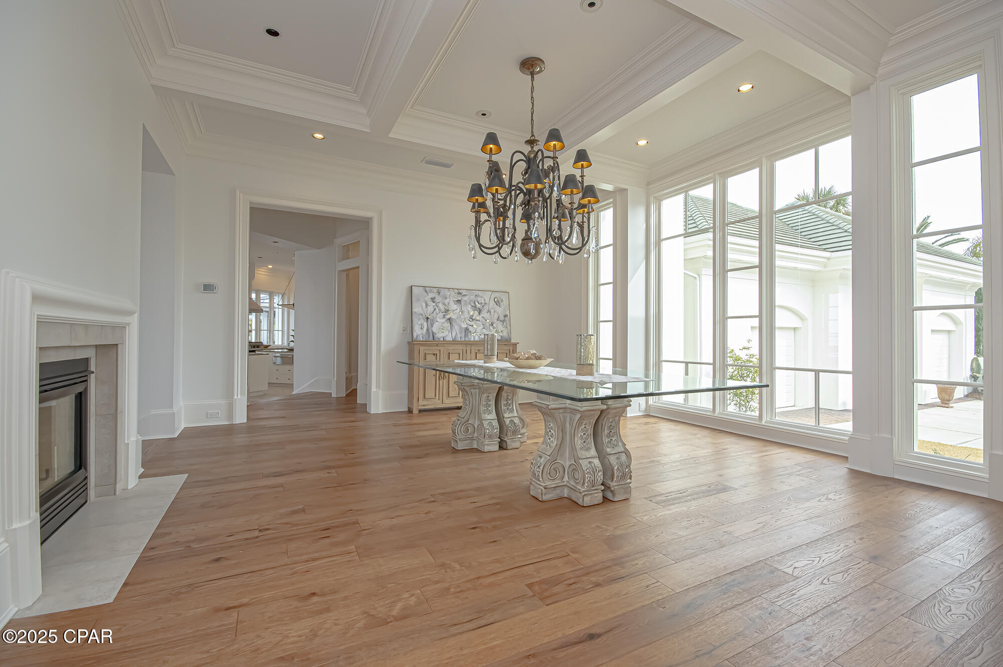 Listing photo id 18 for 3311 Harbour Place