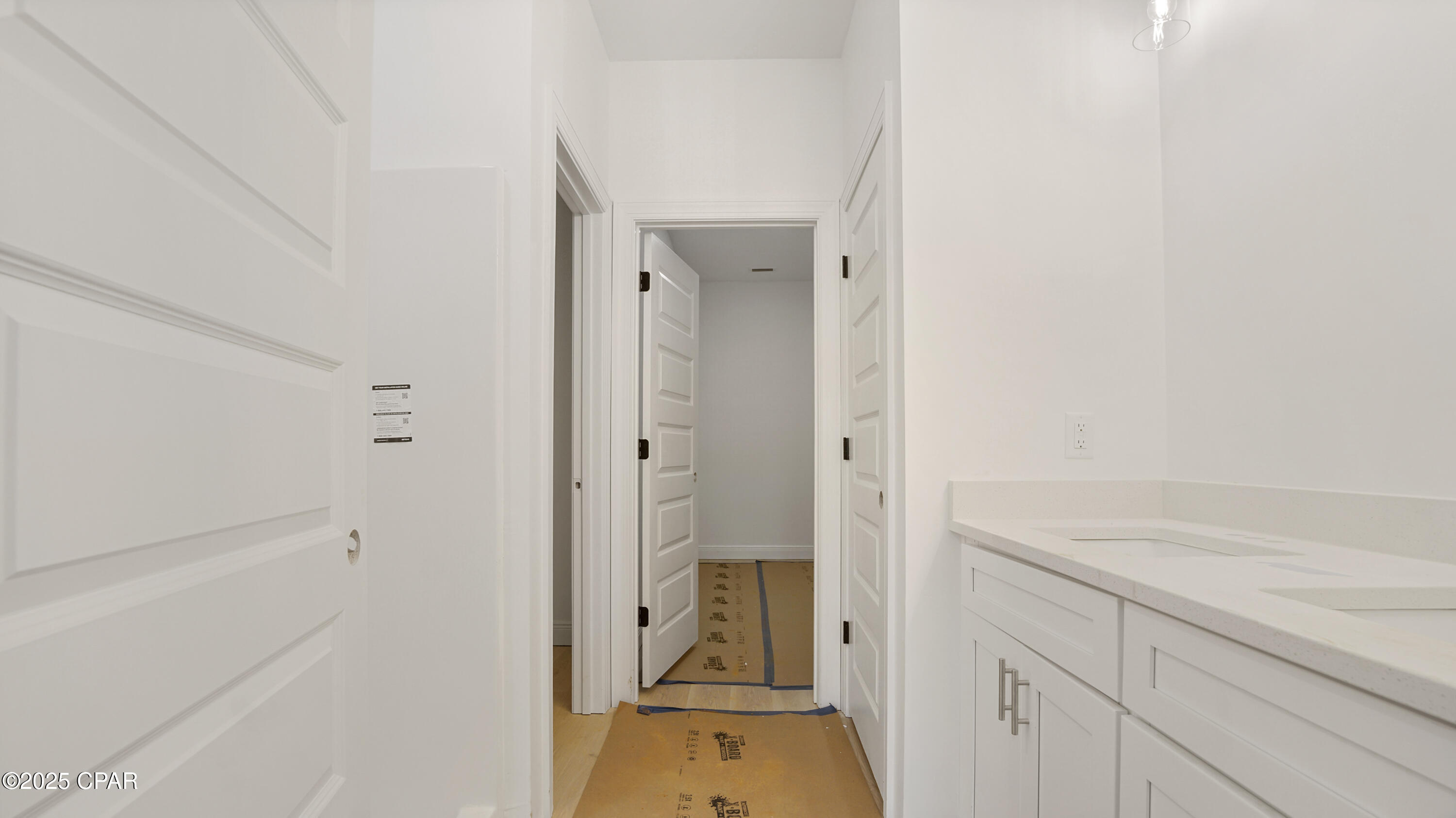 Image 9 For 2727 Hyde Avenue