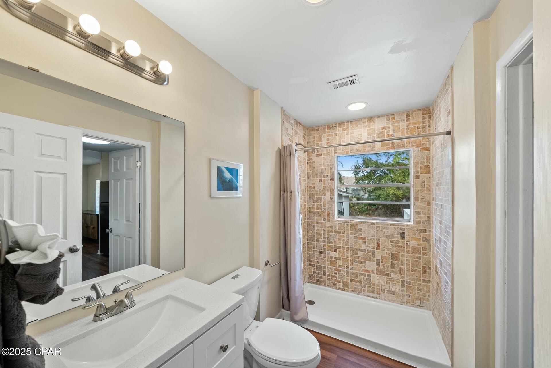 Image 13 For 180 Belaire Drive