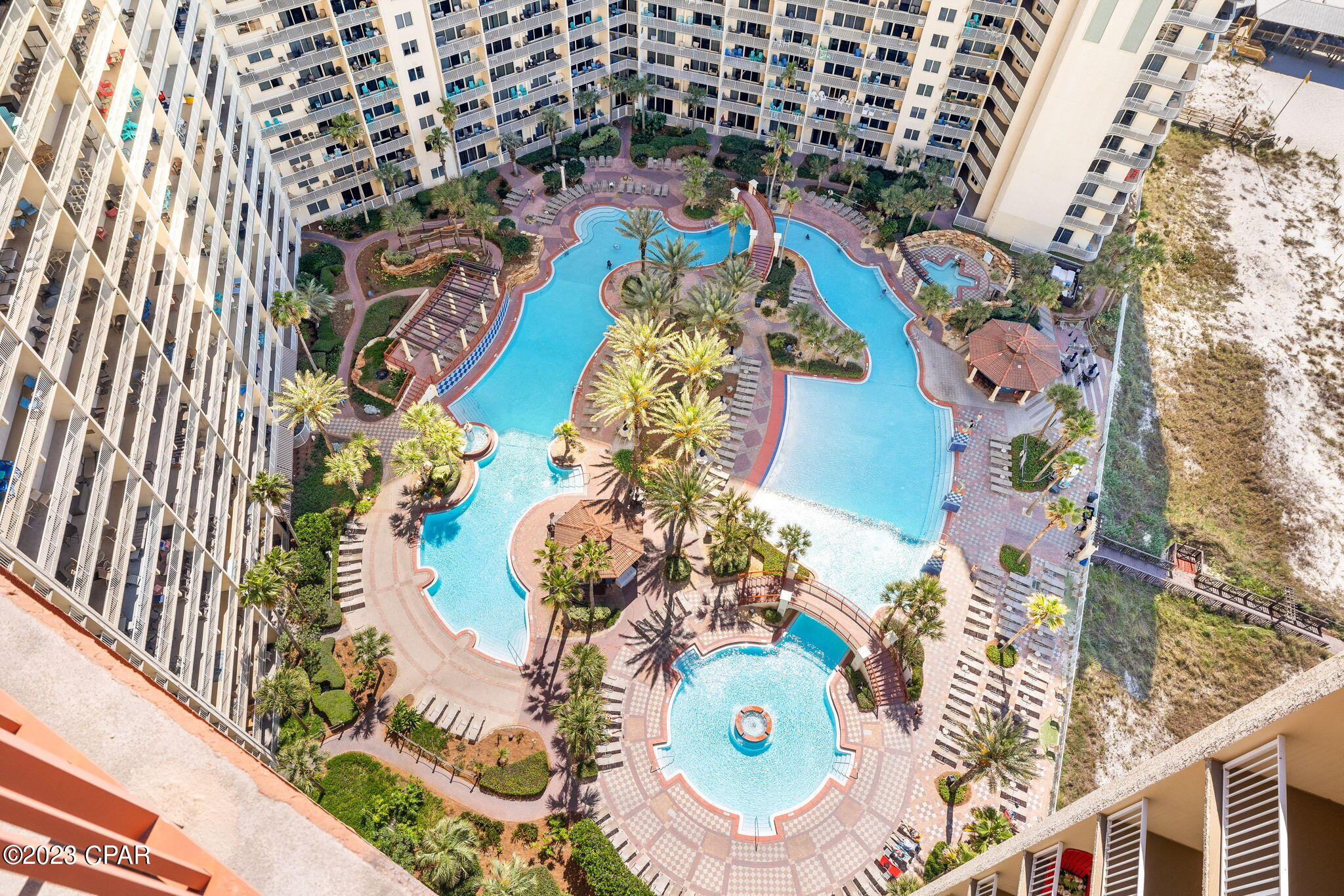 Listing photo id 24 for 9900 Thomas Drive 2304