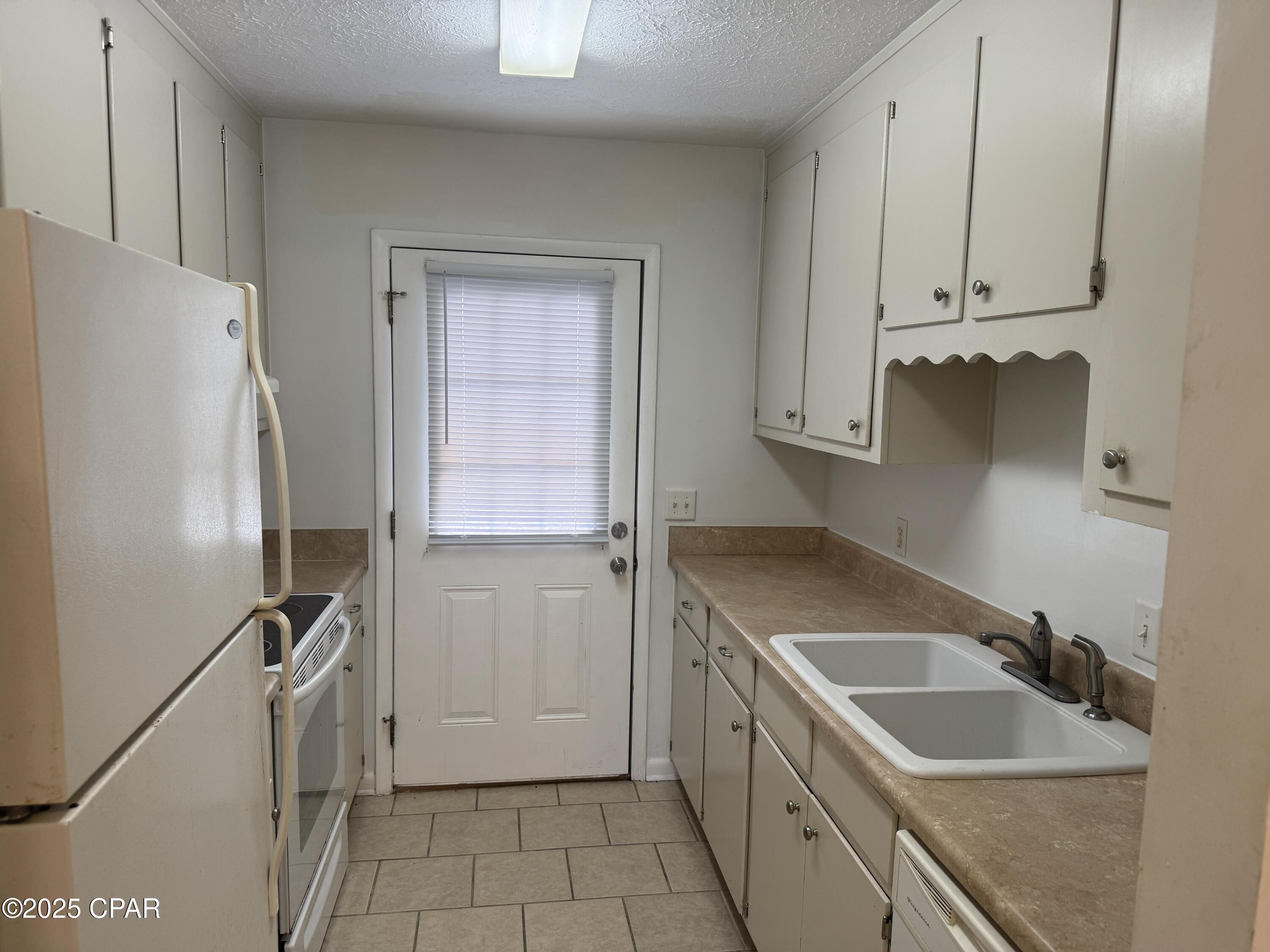 Image 3 For 921 Bradford Circle