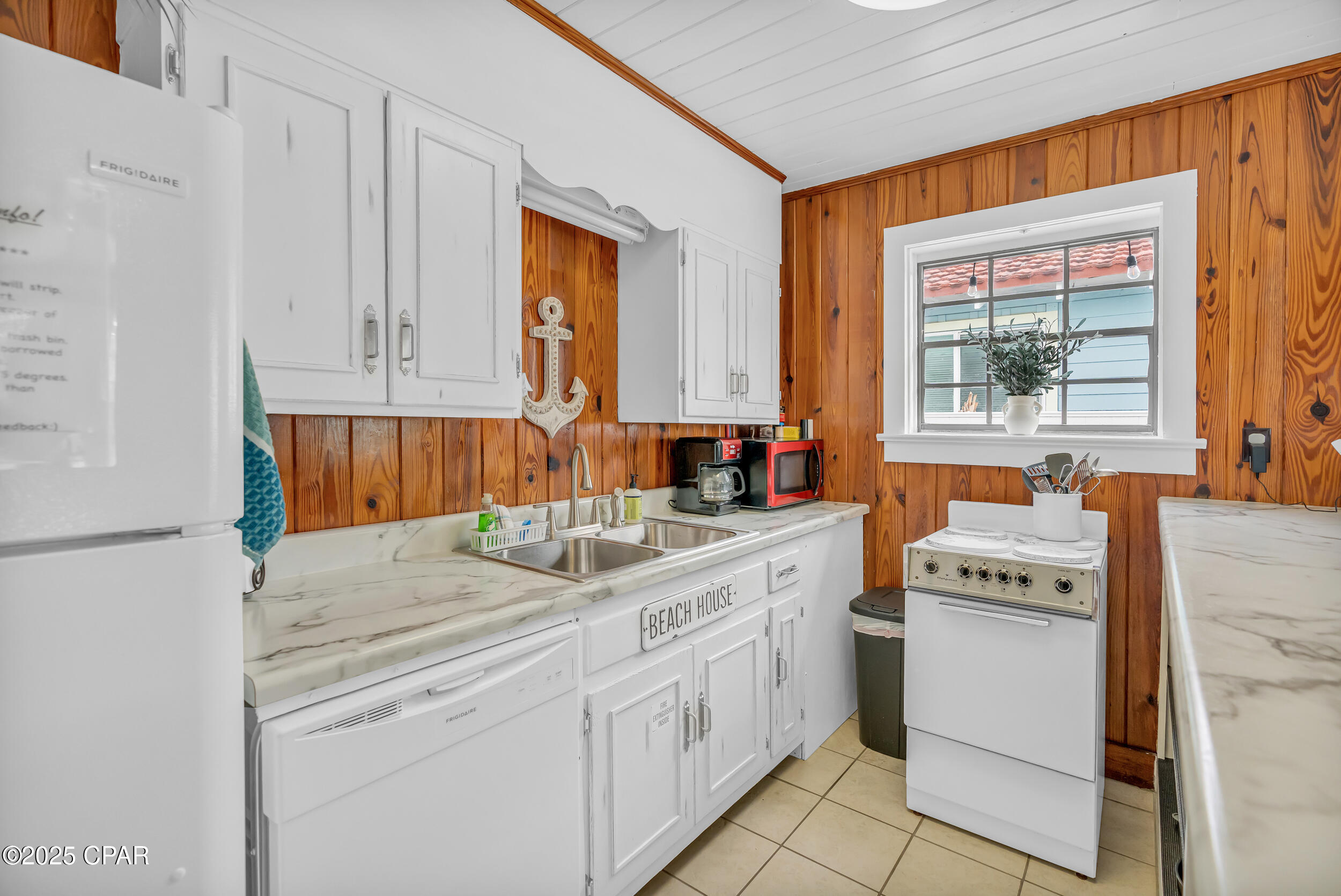 Image 19 For 9807 Beach Boulevard