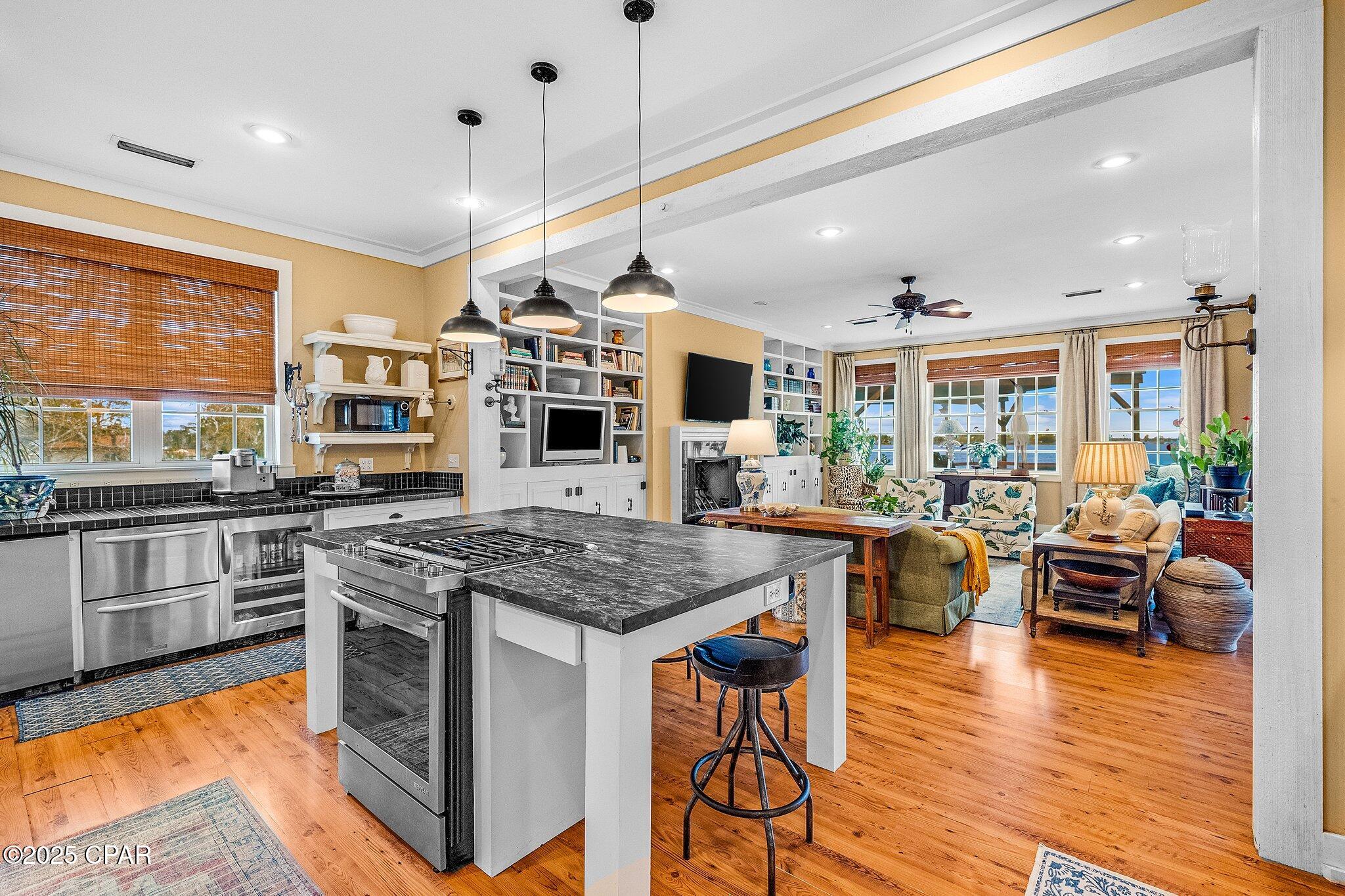 Image 12 For 7325 Suwanee Avenue